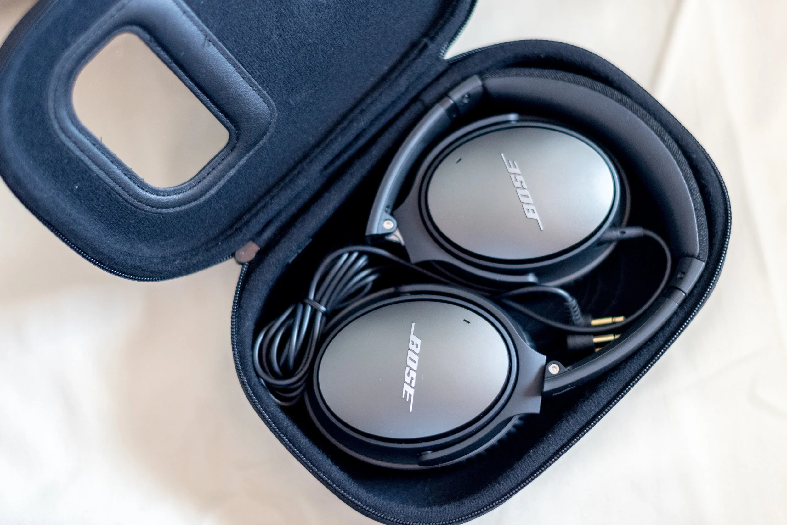 Bose QC25 Earphones Singapore Airlines Suites SQ802 A380-800 - SIN to PEK
