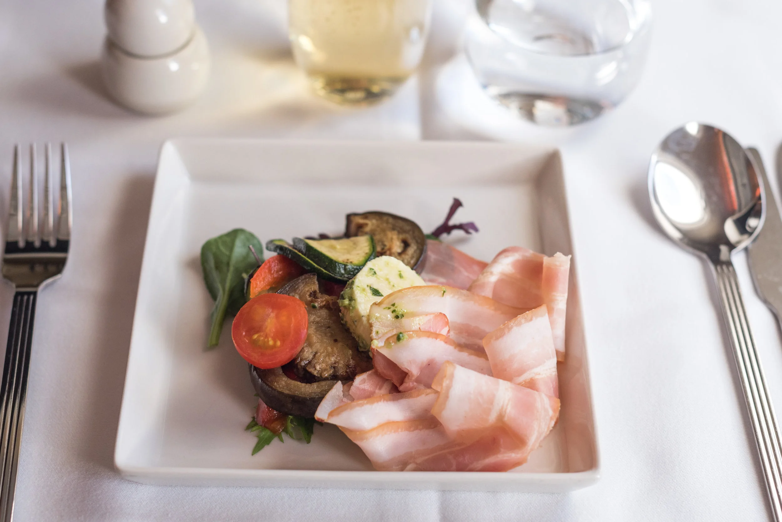 Mediterranean Antipasto - Lunch Service Singapore Airlines Business Class SQ286 A380-800 - AKL to SIN