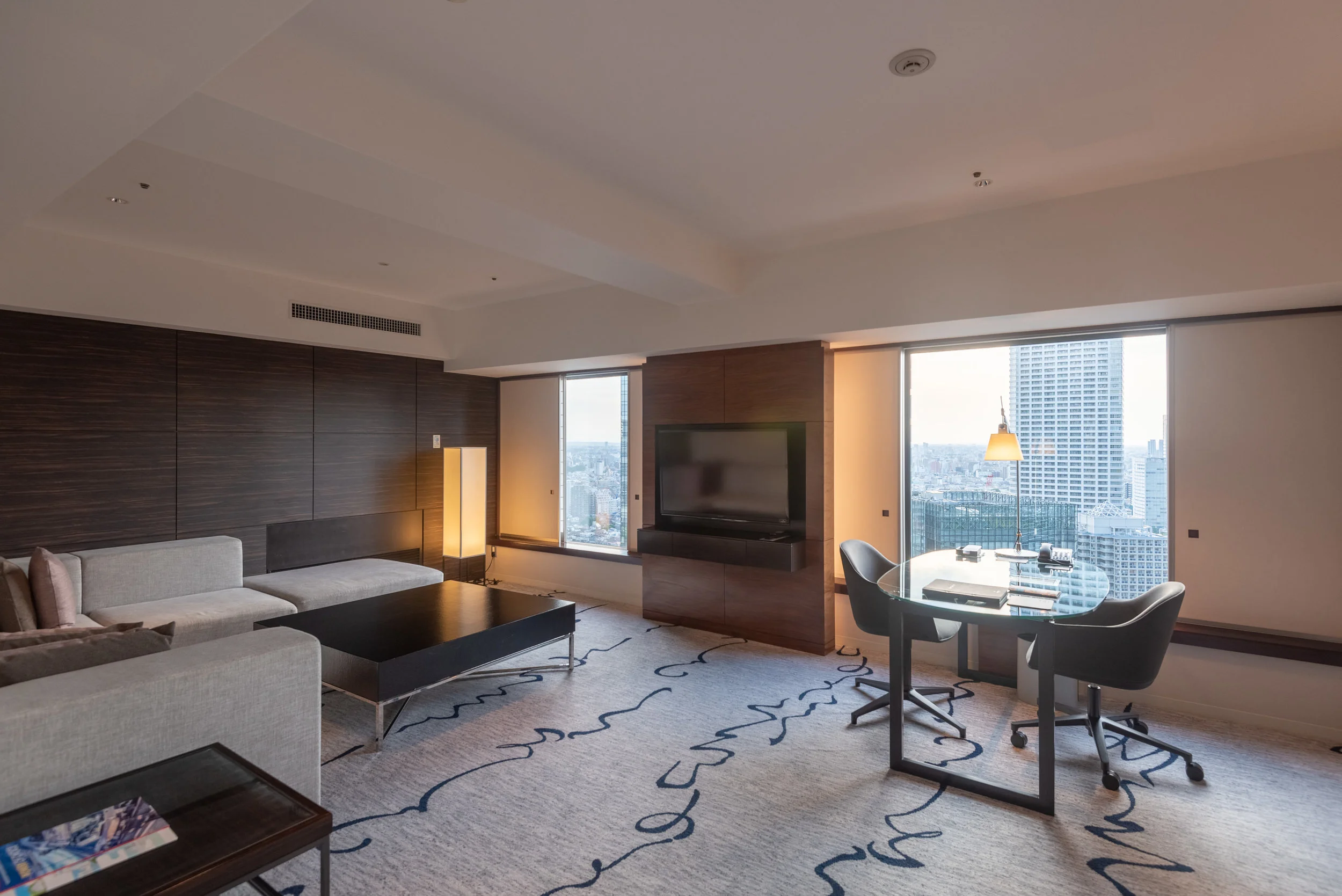Hotel Review: Hilton Tokyo (King Tower Suite Executive) - Japanese-inspired Suite in Shinjuku