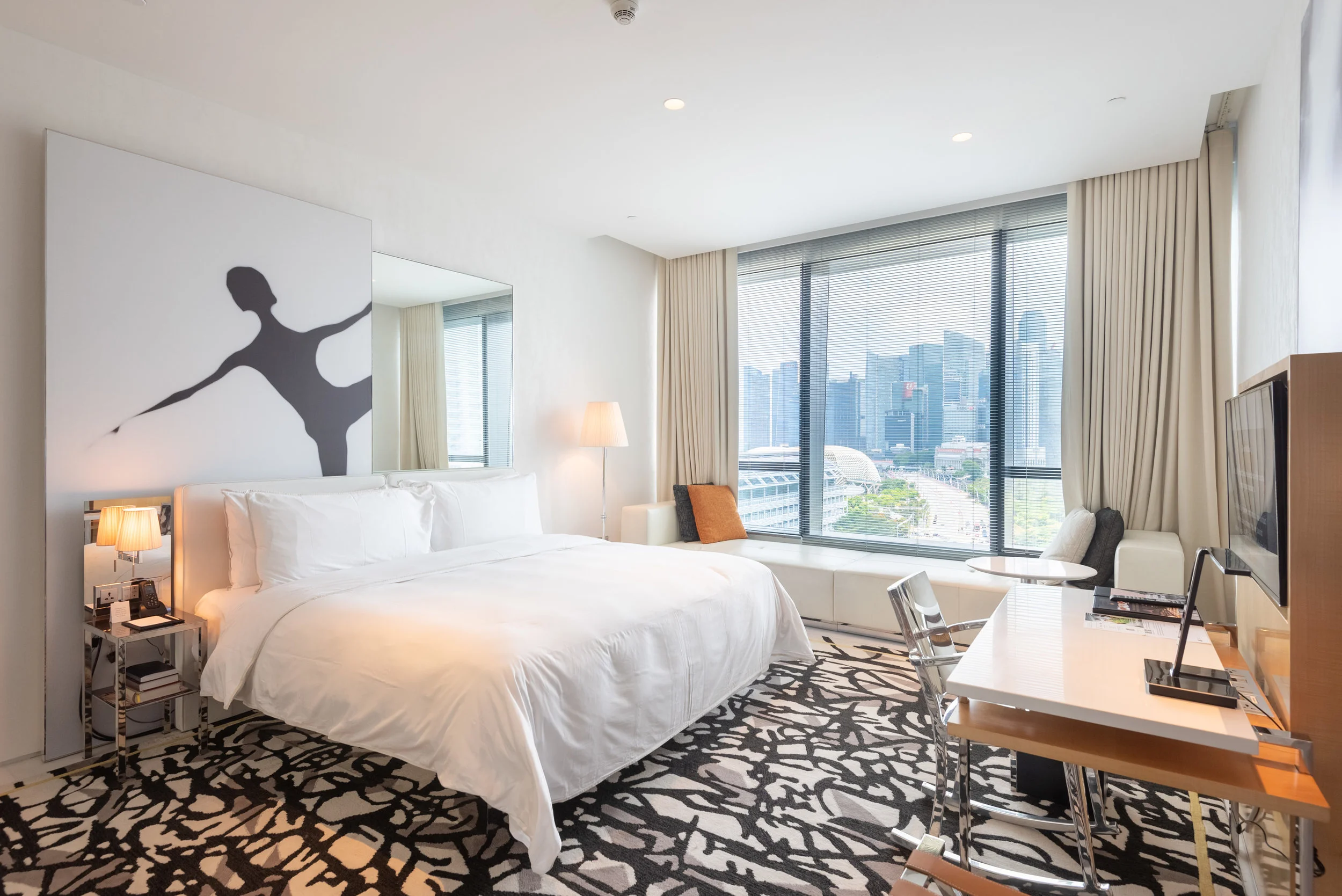 Hotel Review: JW Marriott Hotel Singapore South Beach (Premier Marina Bay View Room)