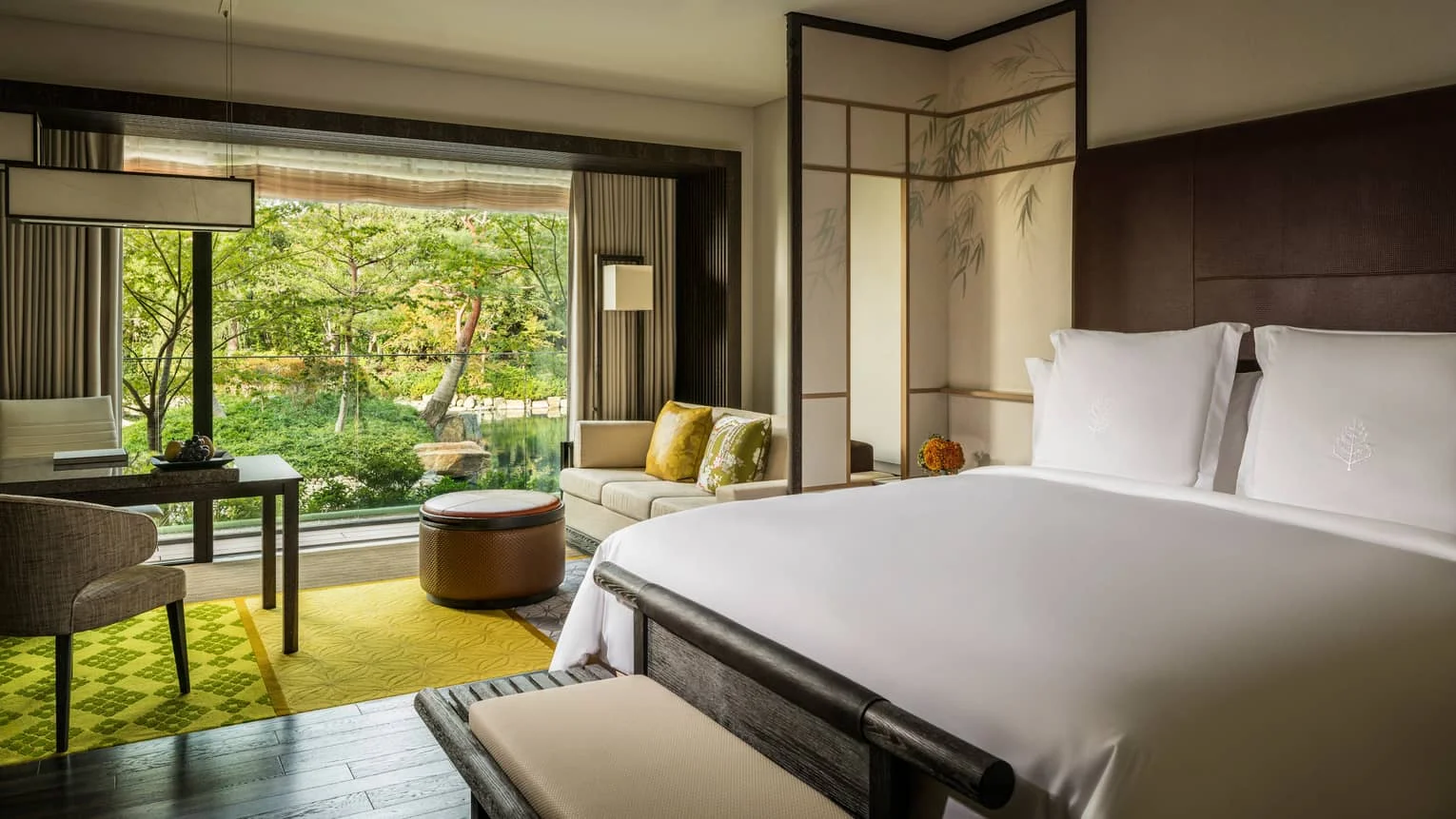 Book Direct with Four Seasons for USD 100 F&amp;B Credit (Even 1-Night Stays!)