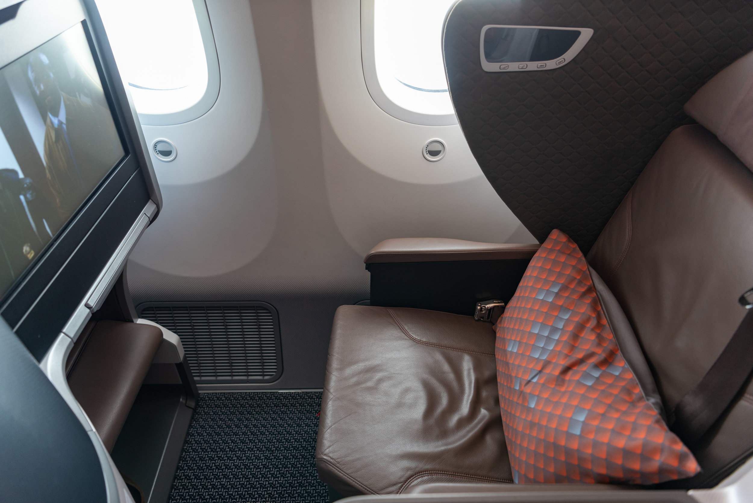 Singapore Airlines SQ 942 Business Class Regional Review-7585.jpg