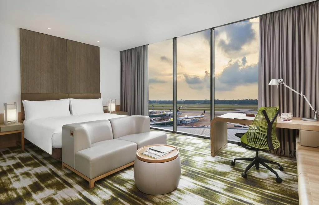 Crowne Plaza Changi Airport Wins World's Best Airport Hotel for 5th Consecutive Year - Win 200K Points and Get 5X Points from 1 April - 30 June 2019 on Select Rooms