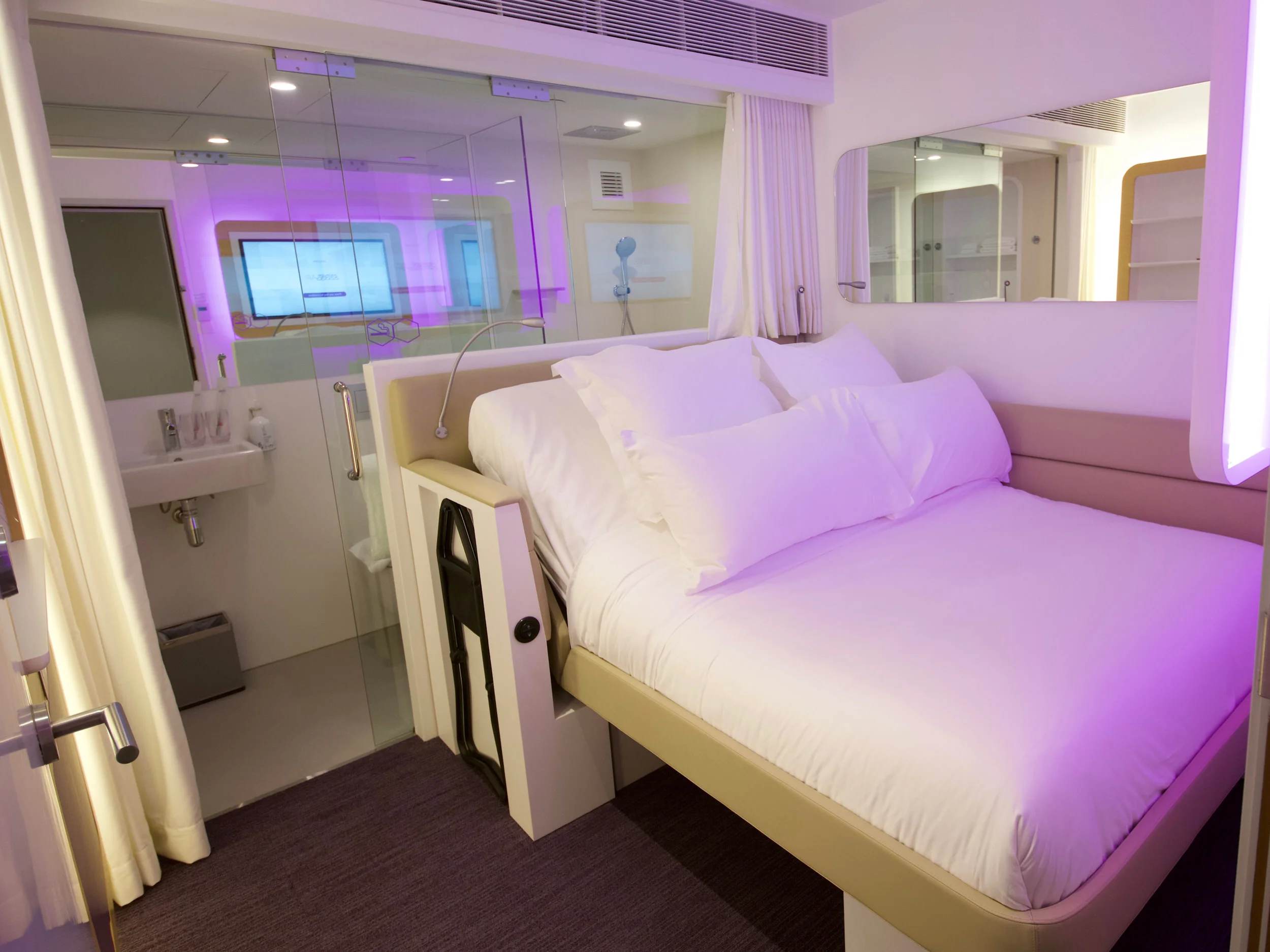 YOTELAIR Singapore Changi Airport opens in Jewel Changi Airport - 4-hour Stay Minimum!