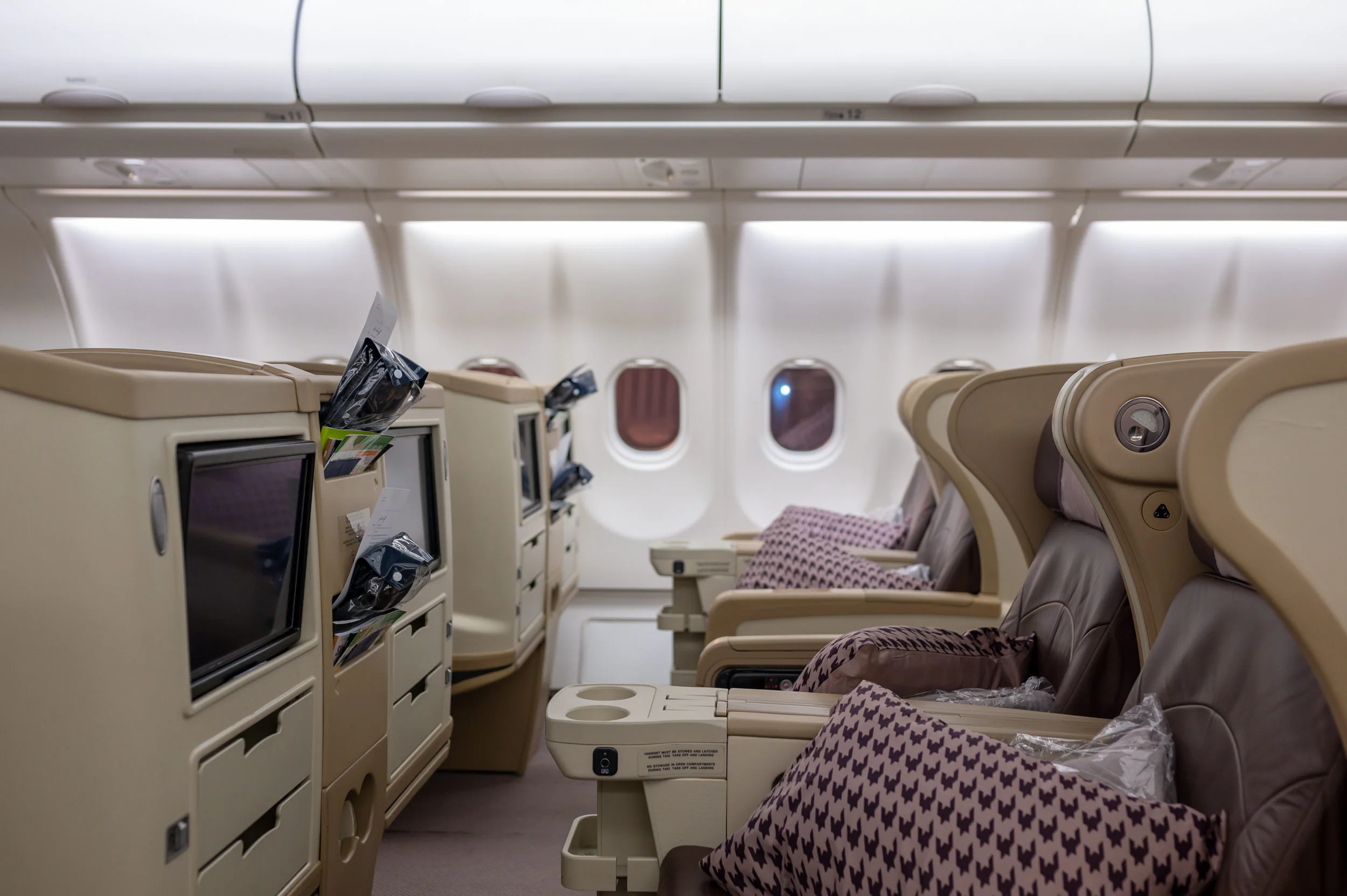 Trip Report: Singapore Airlines Business Class SQ187 A330-300 - HAN to SIN (Hanoi to Singapore)
