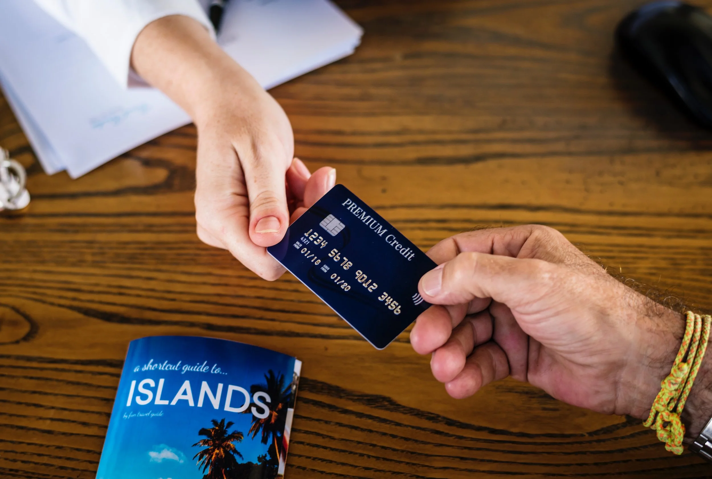 Track Credit Card Points (AmEx, SCB, DBS, OCBC and UOB) on top of Miles/Hotel Points with AwardWallet