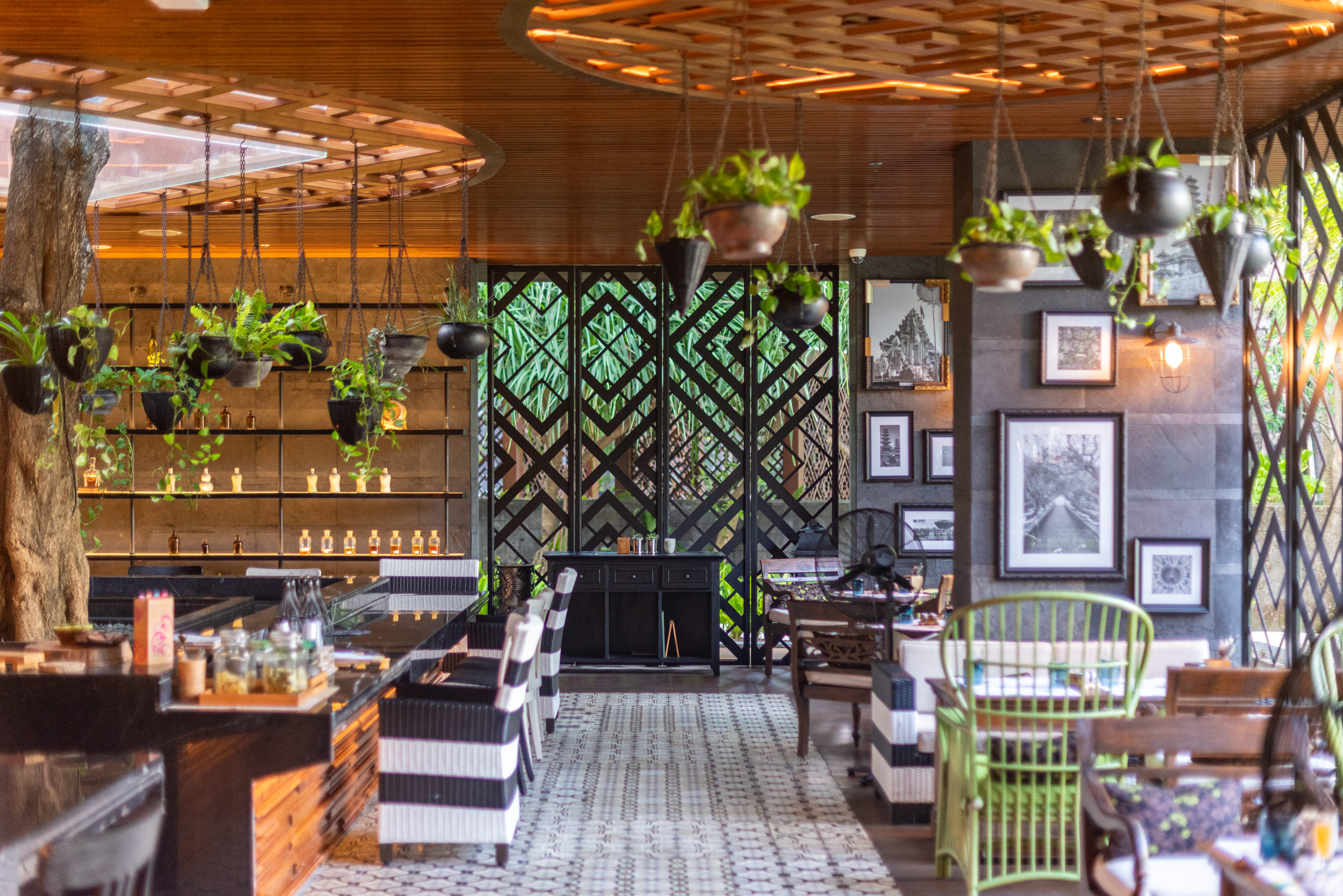 Hotel Review: Hotel Indigo Bali Seminyak Beach (Perada ...