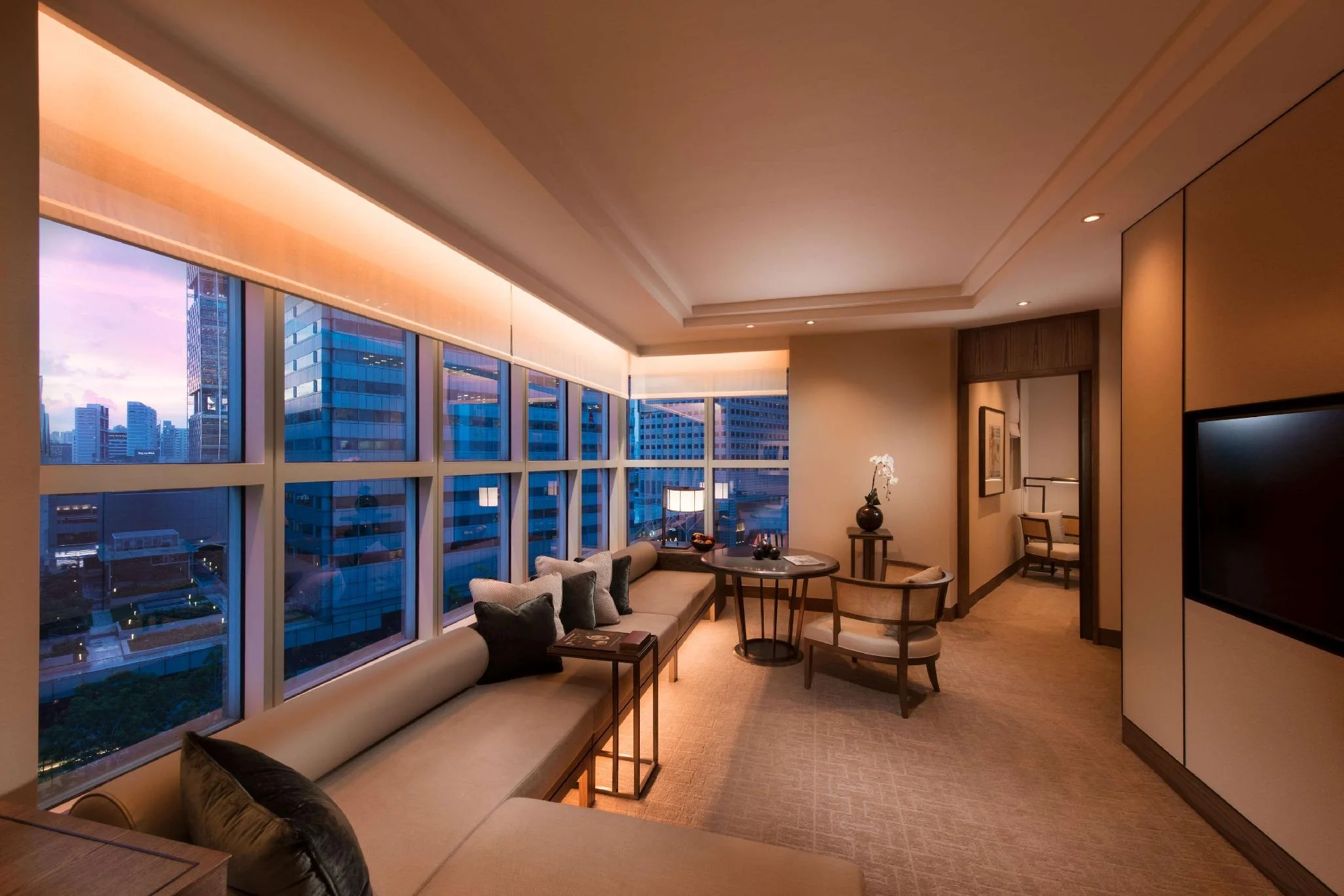 Stacking the FHR 3rd Night Free Offer at the Conrad Centennial Singapore with the Hilton Offer (Spend S$300, Get $75) - Under S$600 Nett For 3 Nights!