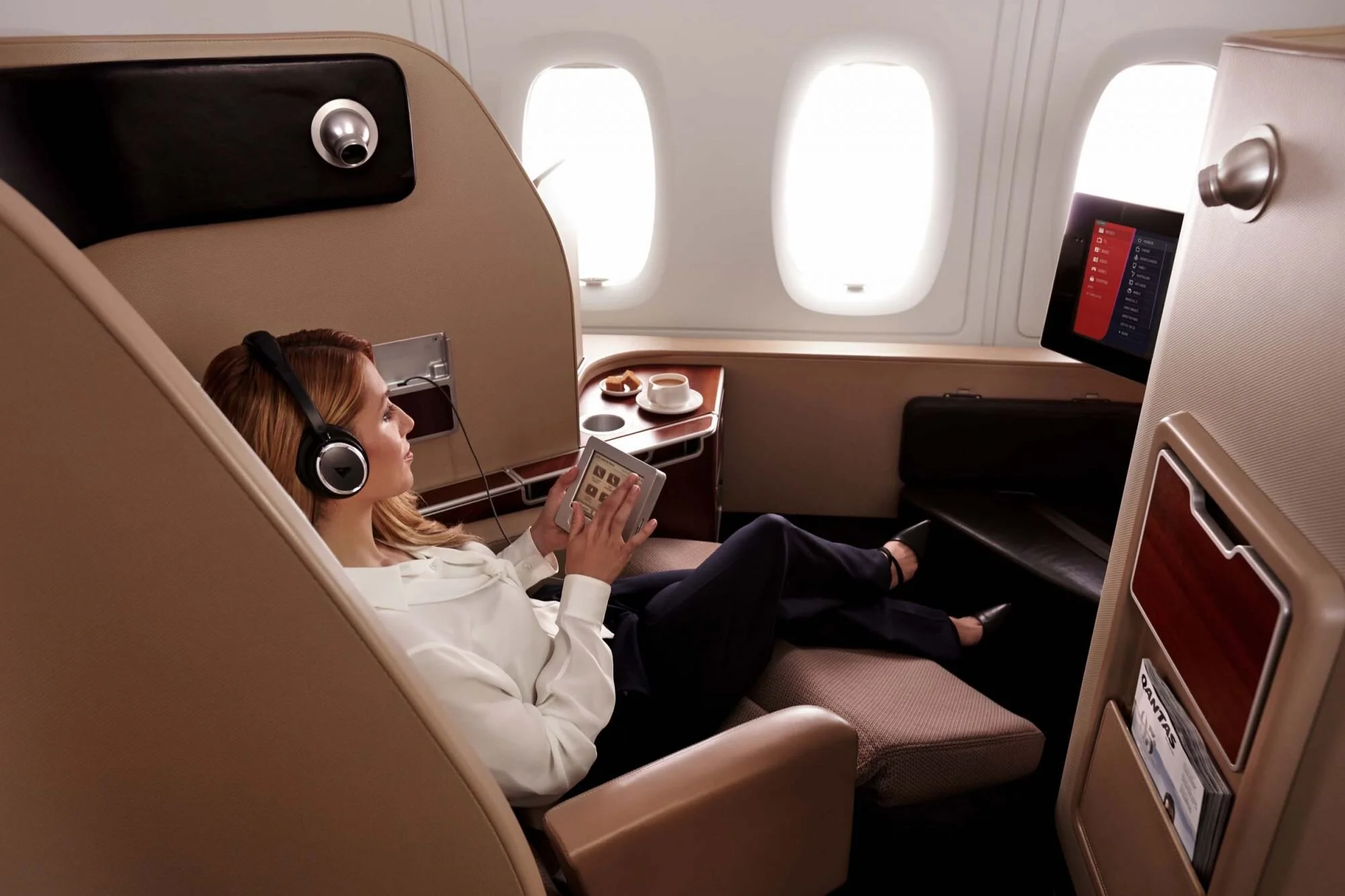 American Express Adds Qantas Frequent Flyer as Travel Partner - Convert MR Points into Qantas Points
