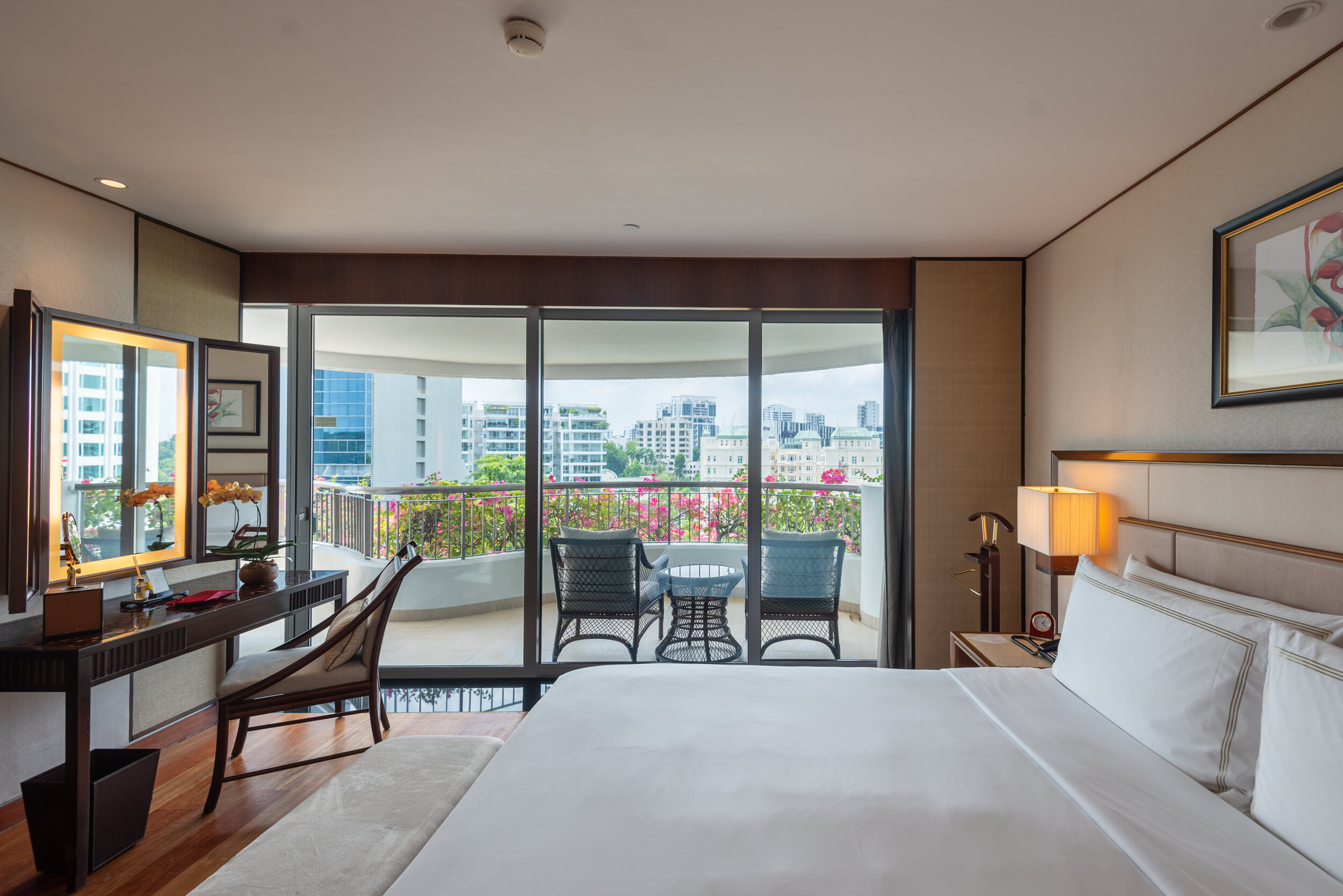 Bedroom Garden Wing One-Bedroom Suite - Shangri-La Hotel, Singapore