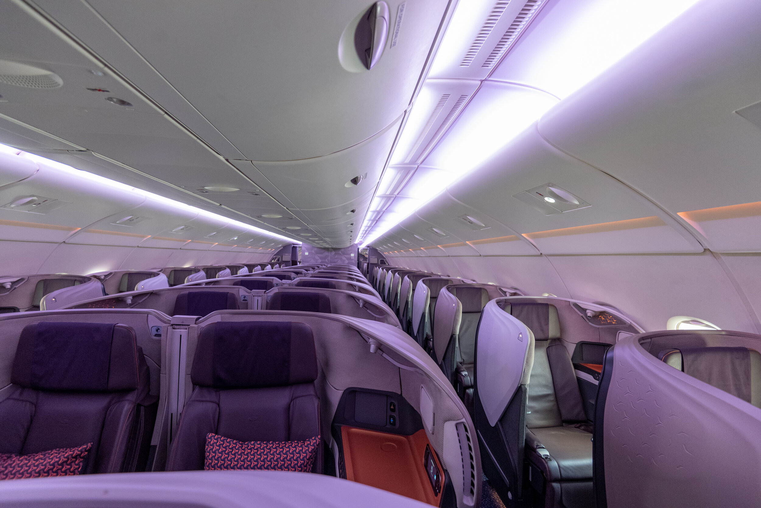 Business Class Cabin Singapore Airlines - Restaurant A380 @Changi