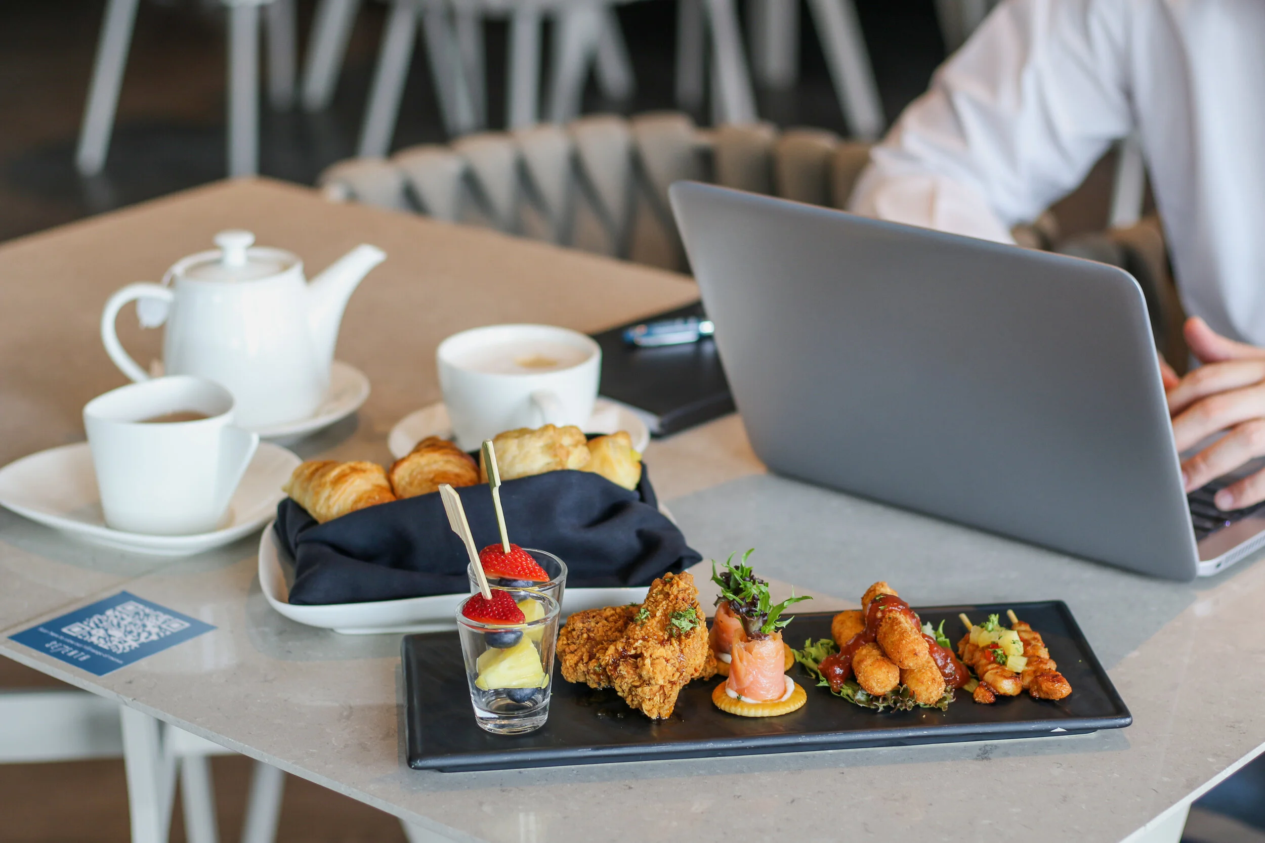 Work from Oakwood Executive Club at Oakwood Premier AMTD Singapore for S$25++ a Day - Enjoy Afternoon Canapés and Free-flowing Nespresso Coffee and Monogram Tea