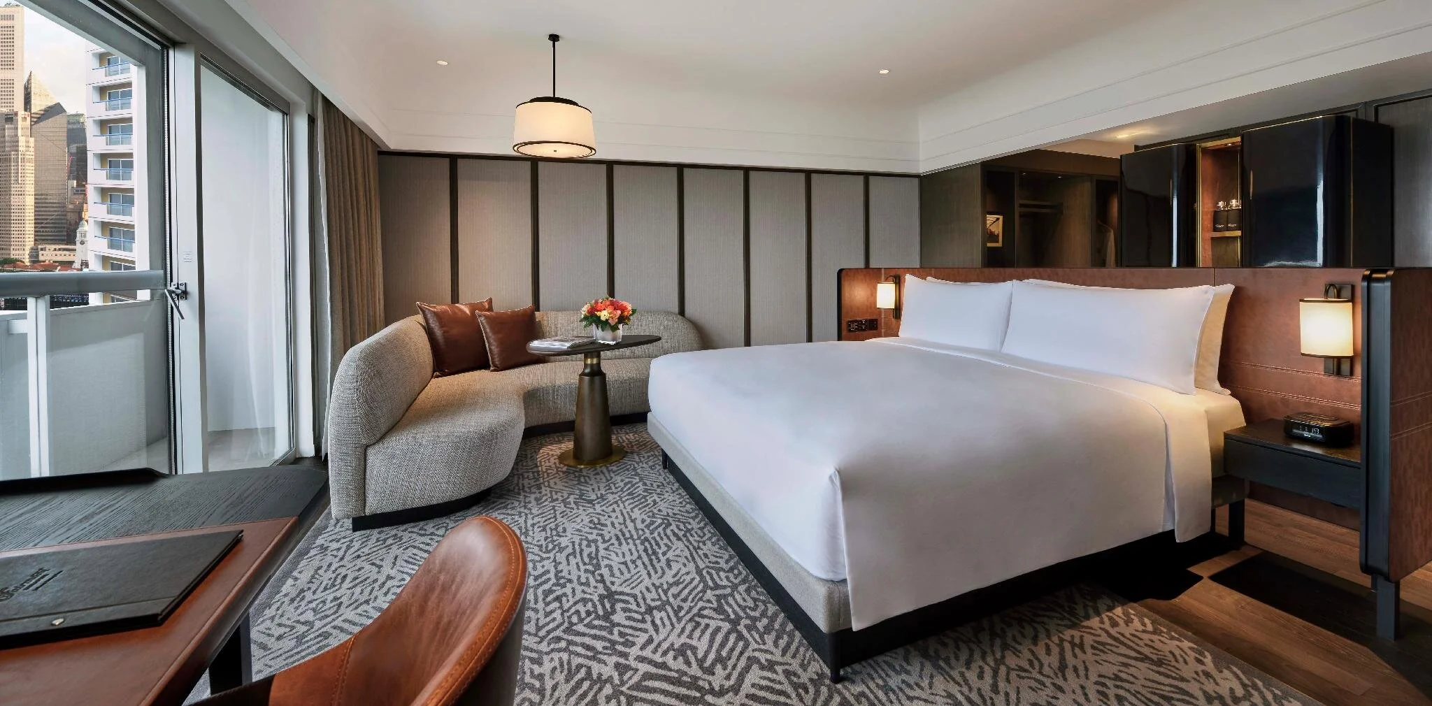 Improved Welcome Bonus with American Express Singapore Airlines Business Credit Card - Get Additional Night at Fairmont Singapore on top of Accor Plus Membership 