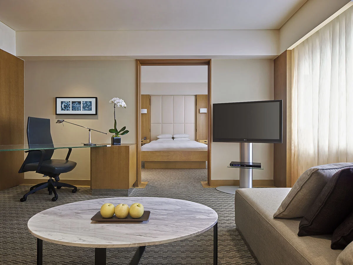 1-for-1 Staycation Deals at Grand Hyatt, Shangri-La, Carlton Hotel and Hotel G (Book by 5 September)
