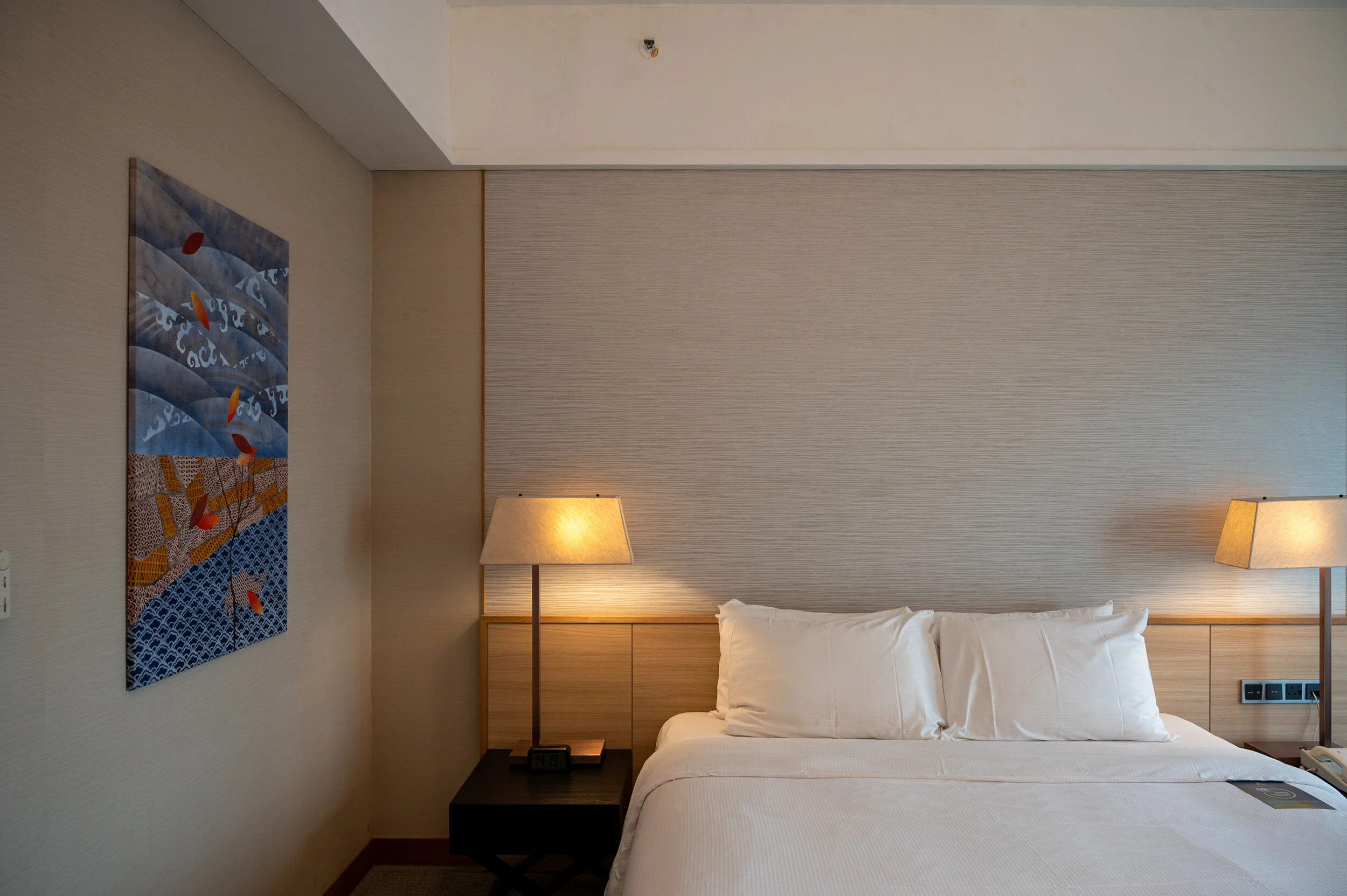 Hotel Review: Grand Mercure Singapore Roxy (Deluxe Ocean View Room ...