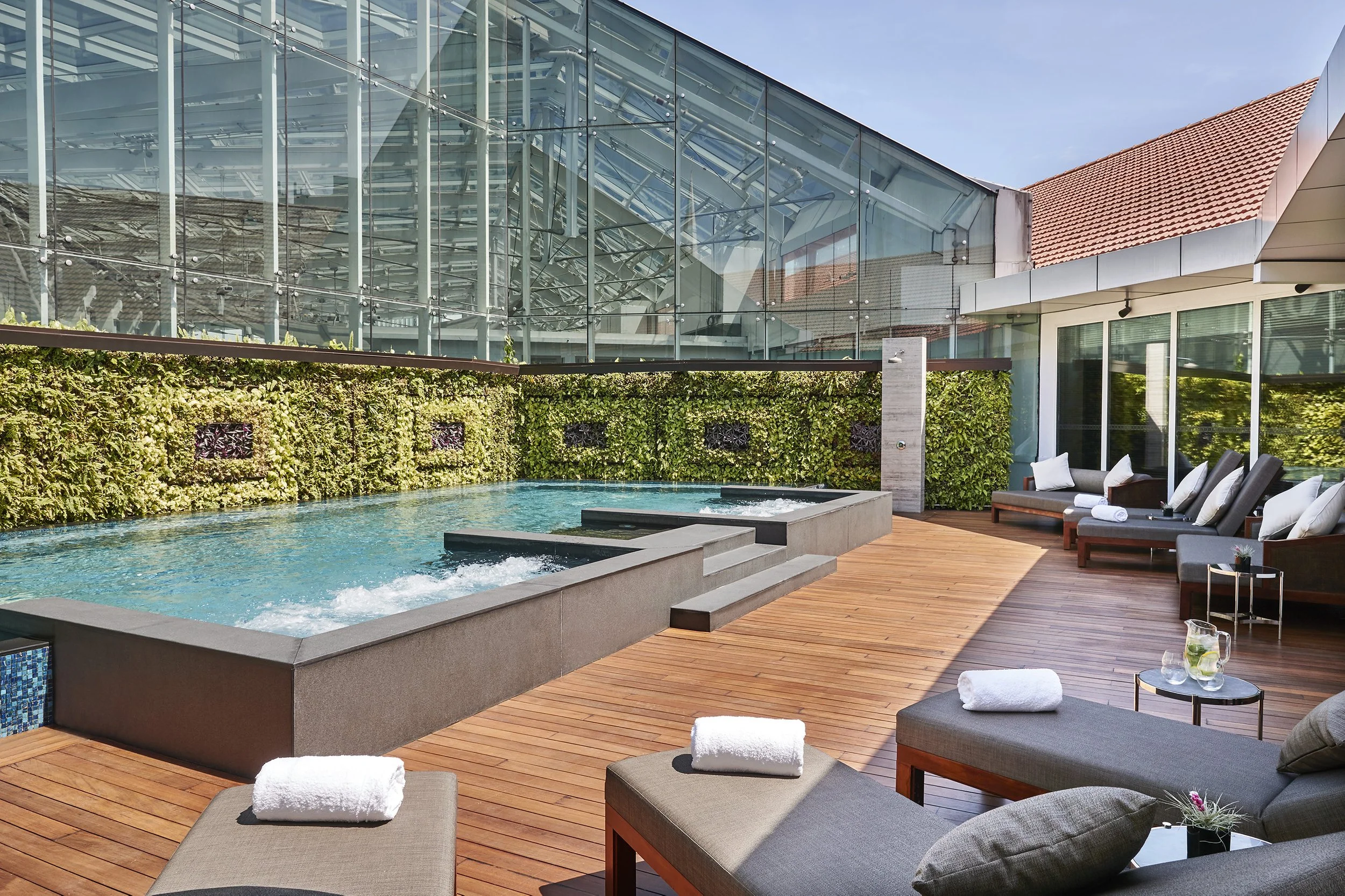 Stay at The Capitol Kempinski Hotel Singapore in 2022 from S$280++ per Night with Complimentary Breakfast at 15 Stamford - 11.11 Sale (One Day Only!)