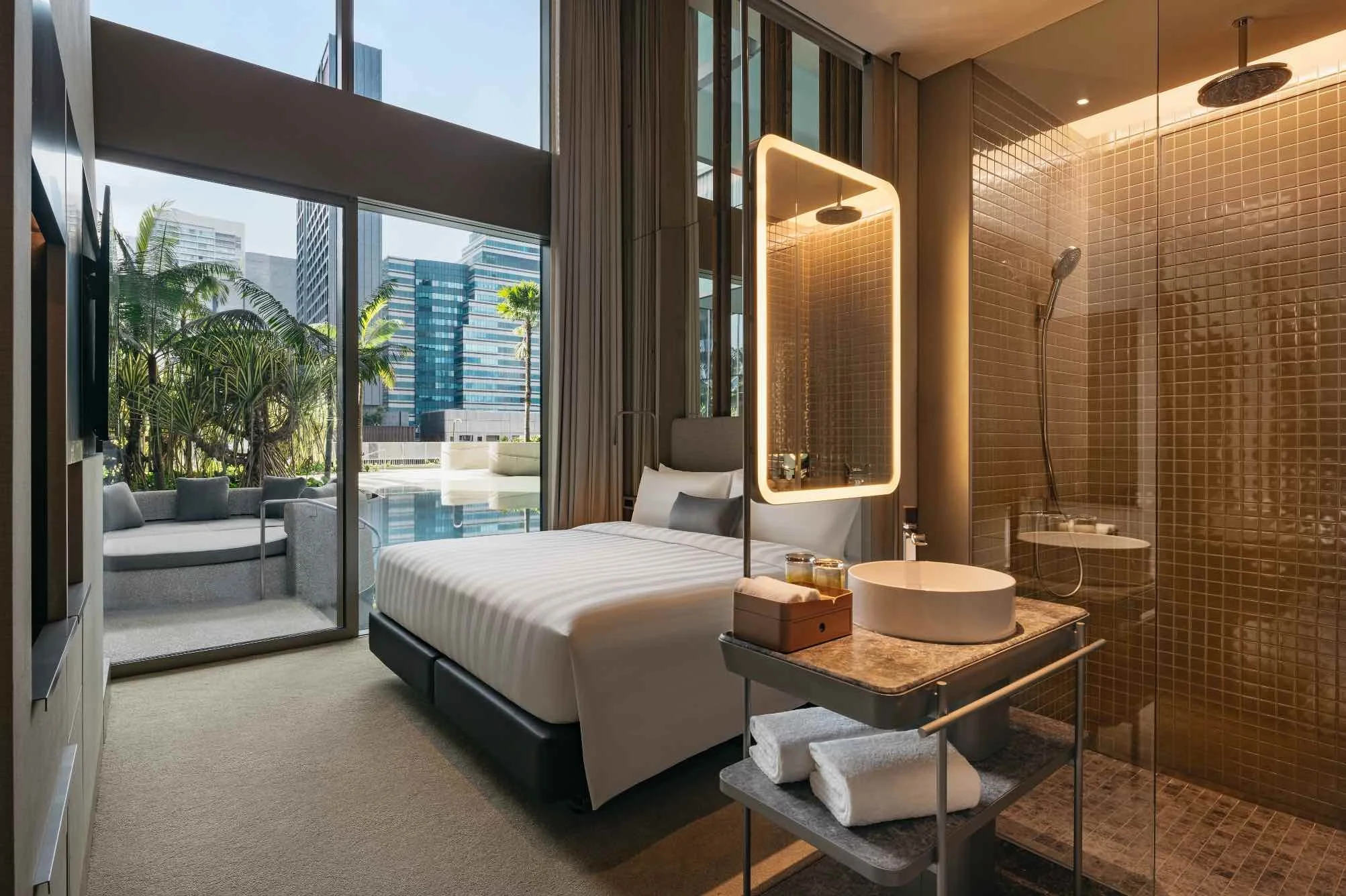Triple DISCOVERY Dollars (up to 21% Cashback) with Pan Pacific Hotel Group Properties in Singapore - Book by 30 November 2023, Stay by 31 December 2023