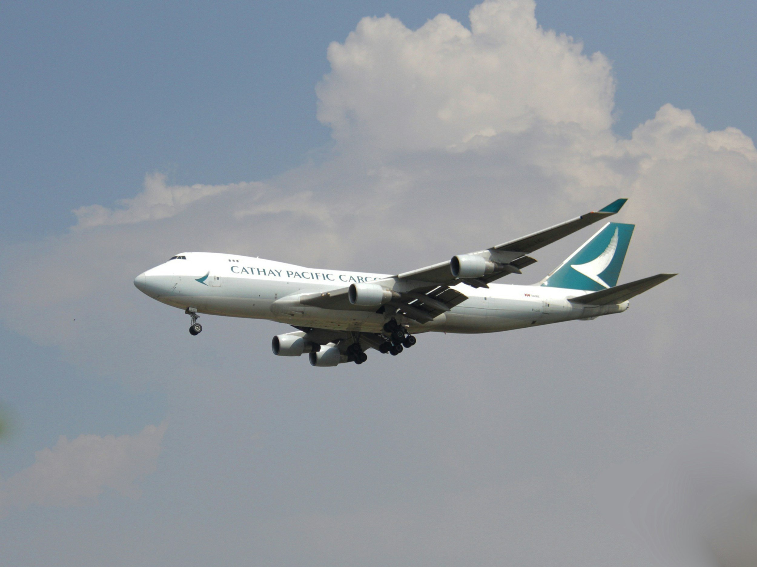 Cathay Pacific Raises Fuel Surcharges from 1 August 2026 as Jet Fuel Prices Climb