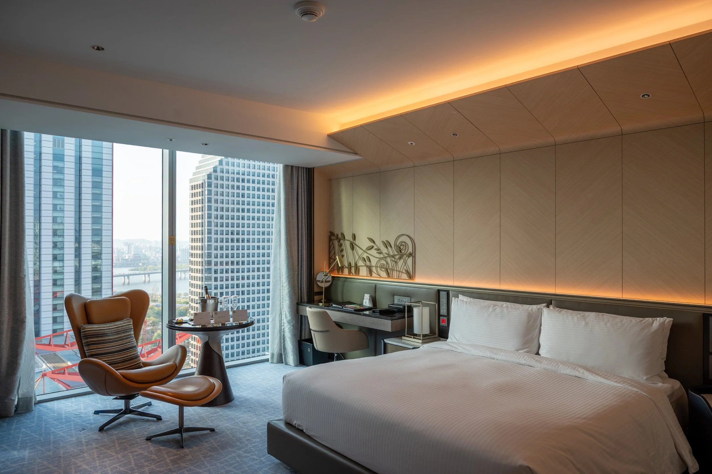 Hotel Review: Fairmont Ambassador Seoul (Fairmont Gold Room) - Modern Luxury in Yeouido
