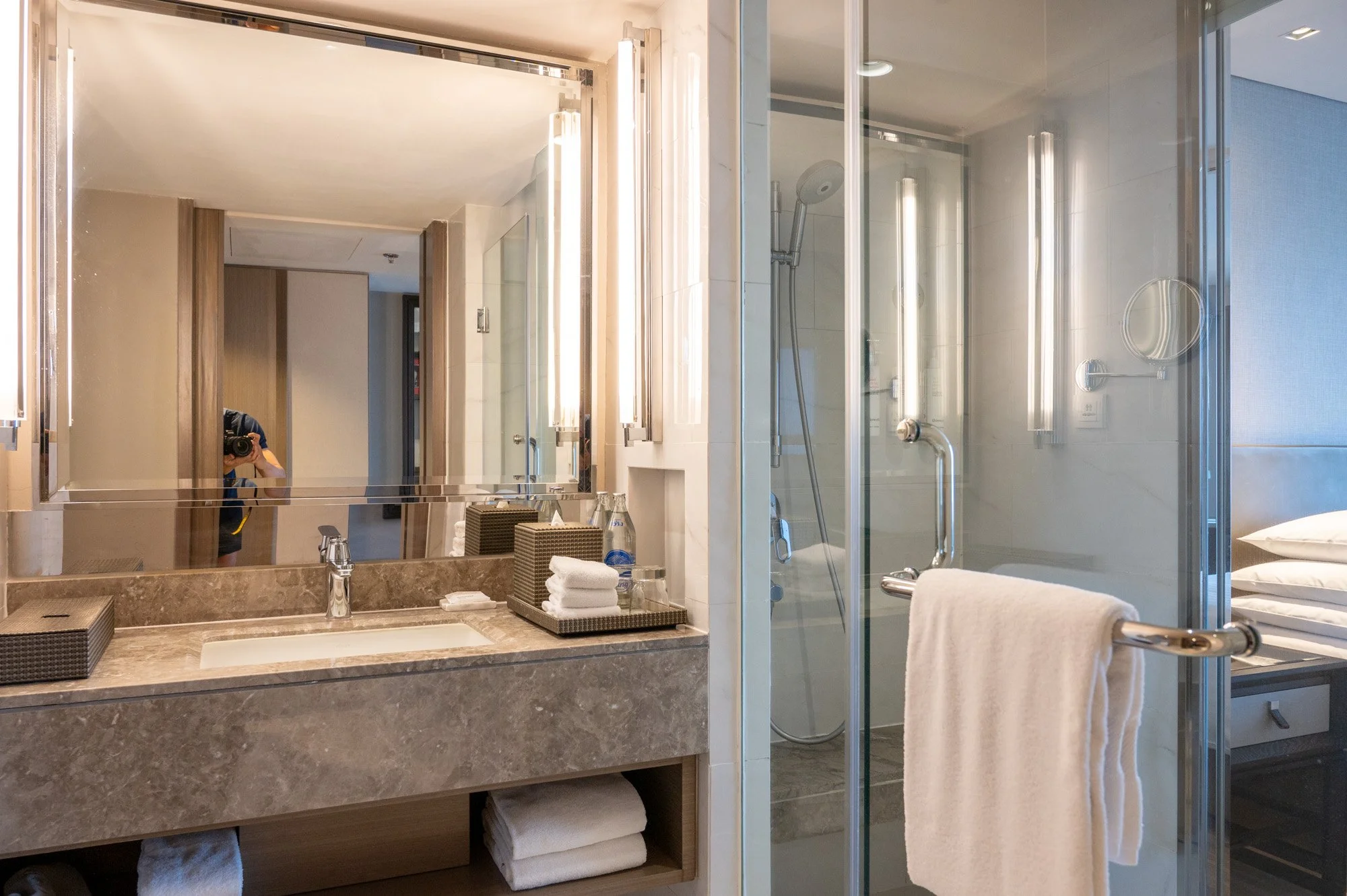 Hotel Review: Bangkok Marriott Marquis Queen's Park (King Room with M ...