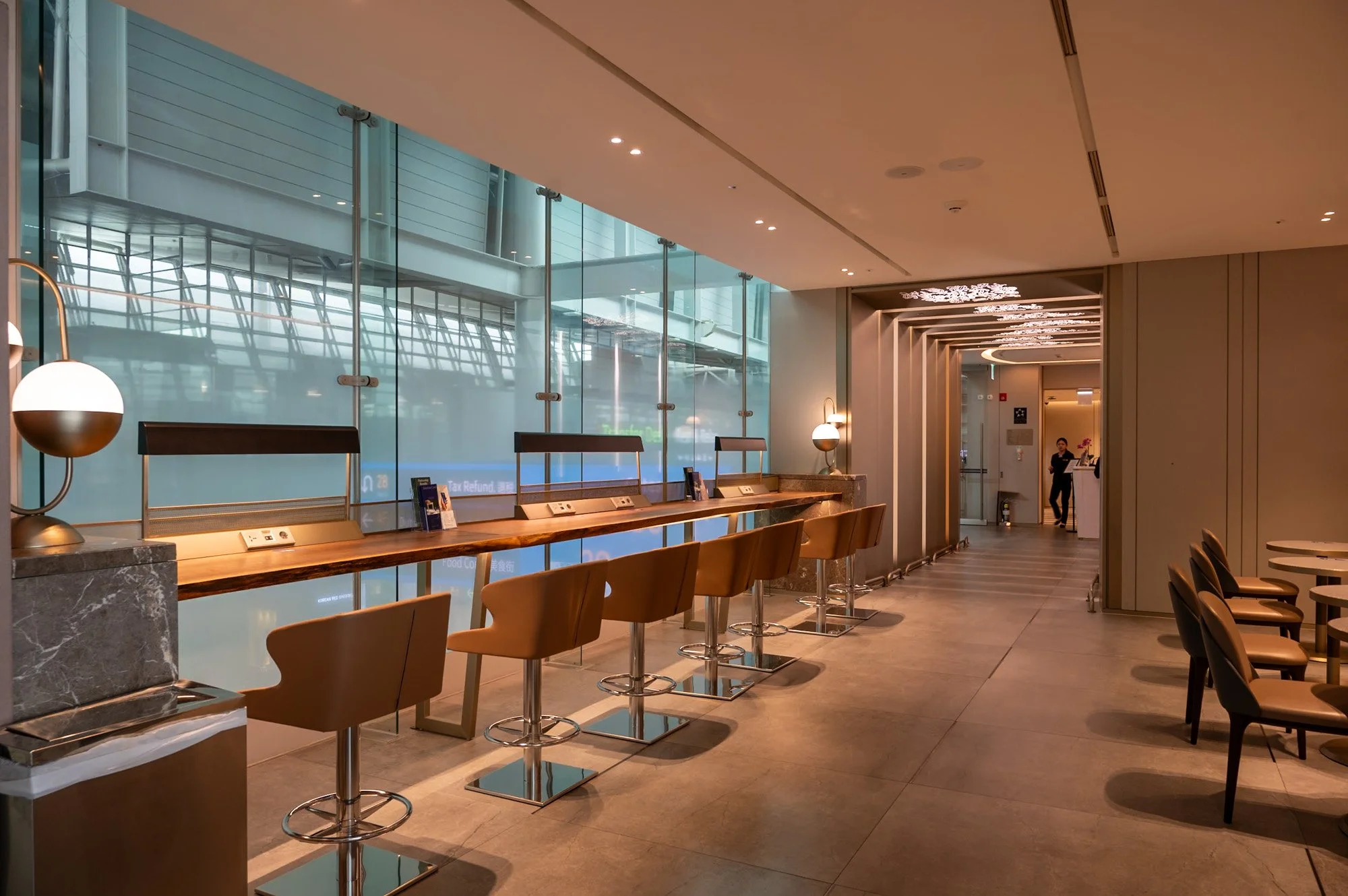 Airport lounge work seating
