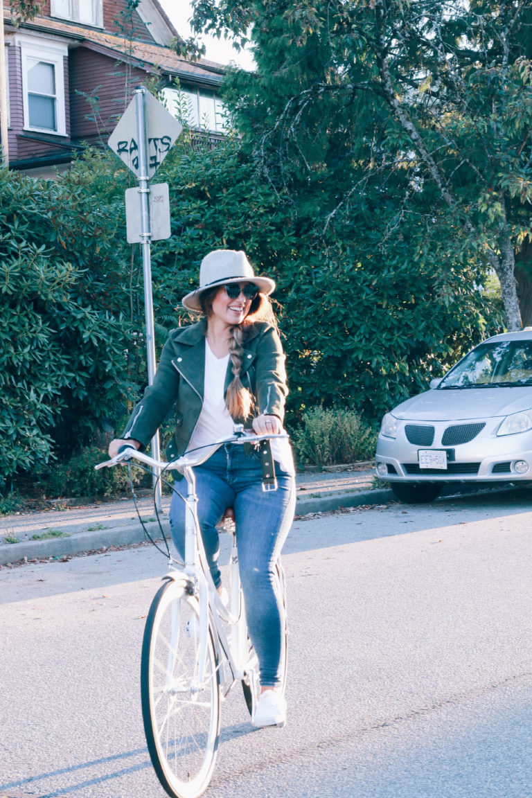 Alicia Fashonista x Lochside Cycles Uptown Cruiser City Bike 04.jpg
