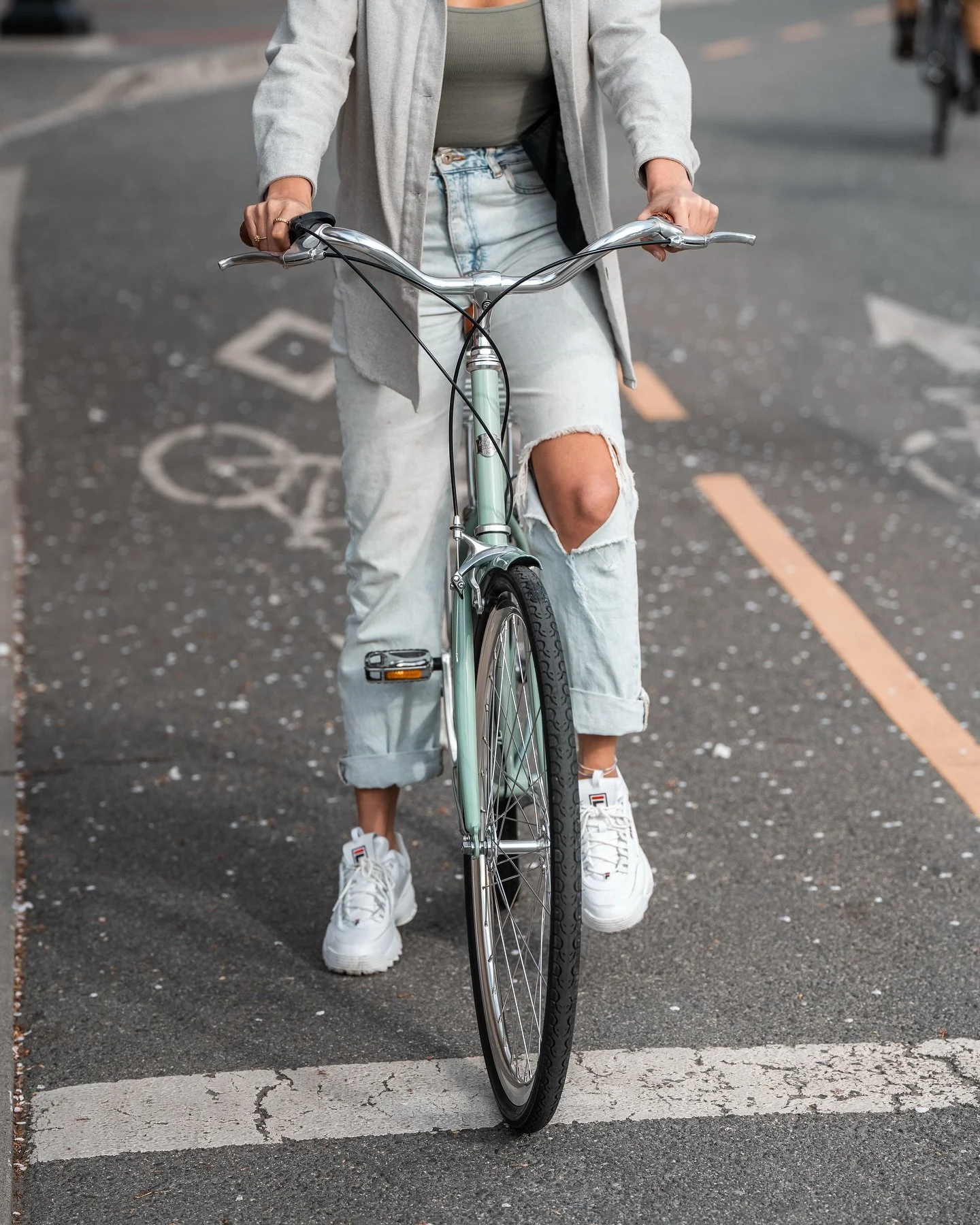 Don&rsquo;t make cycling hard, choose a Lochside 🚲 ☀️ #lochsidecycles #stepthroughbike #shimanonexus