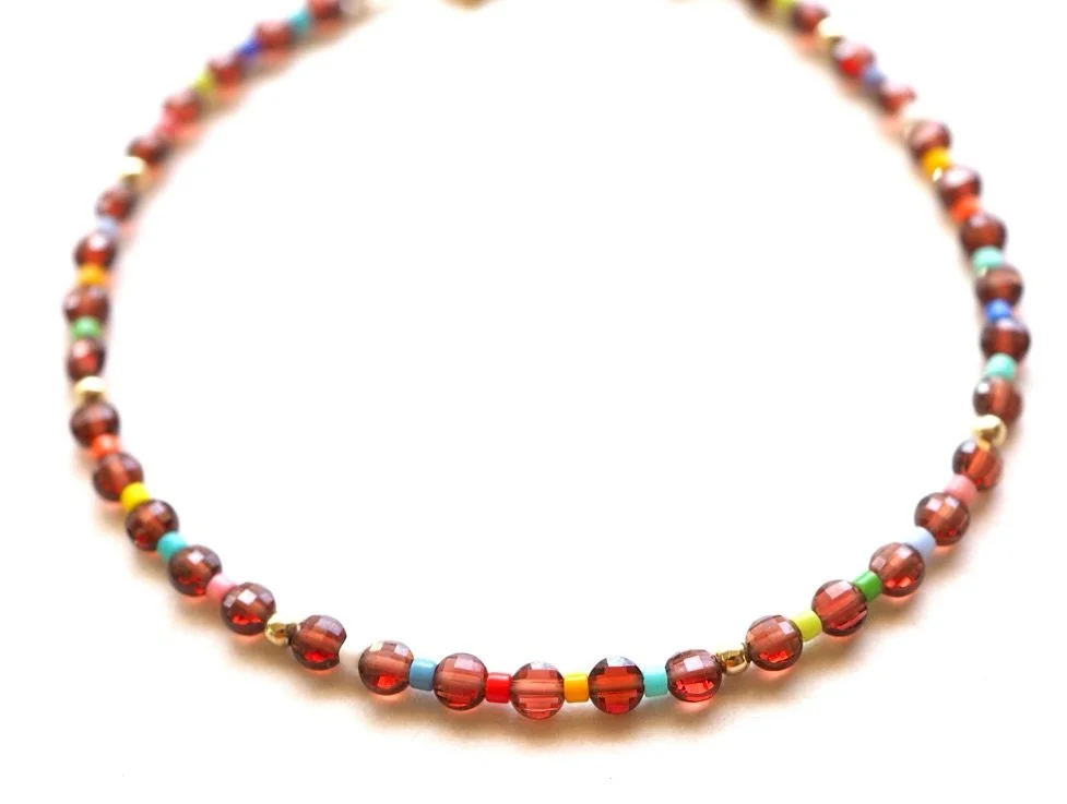 One of a kind #garnet #bracelet with #14kgoldfilled and rainbow accents. 

#jewellery #jewelry #mexico #puertovallarta #garnets #garnetbracelet