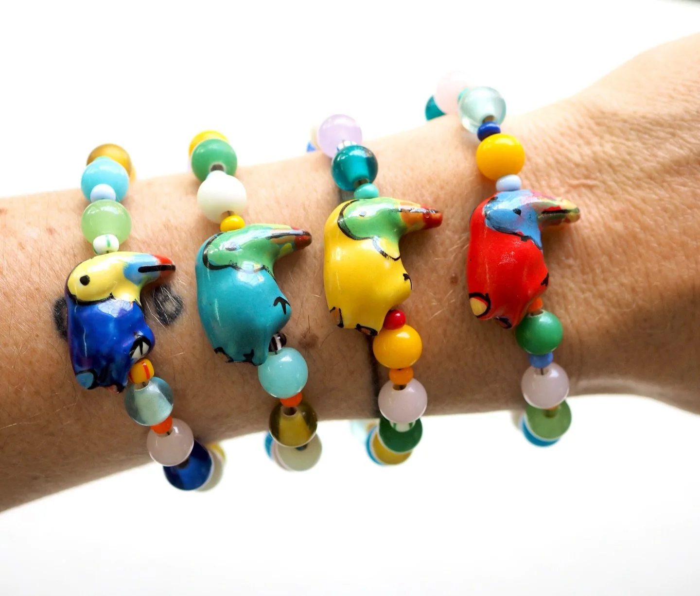 NEW from SS26 - the YOU CAN #toucan #bracelet!
🦜 🏝️✨

#jewelry #resort #beachlife #jewelry #rainbowjewelry #jewellery #mexico #puertovallarta #happy #beads #beadedbracelets