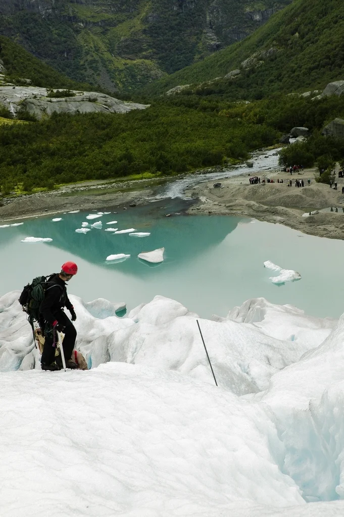 Briksdalbreen