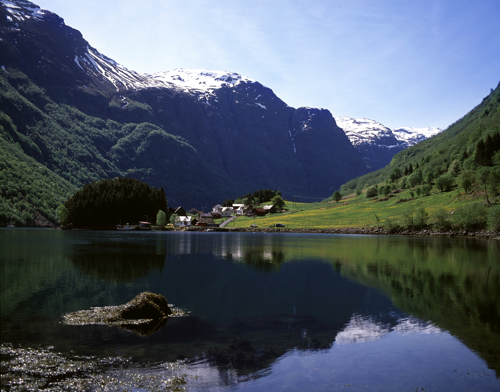 Норвегия 13. Климат Норвегии. Норвегия климат летом. Район Согн Норвегия. Норвегия туры цены 2021.