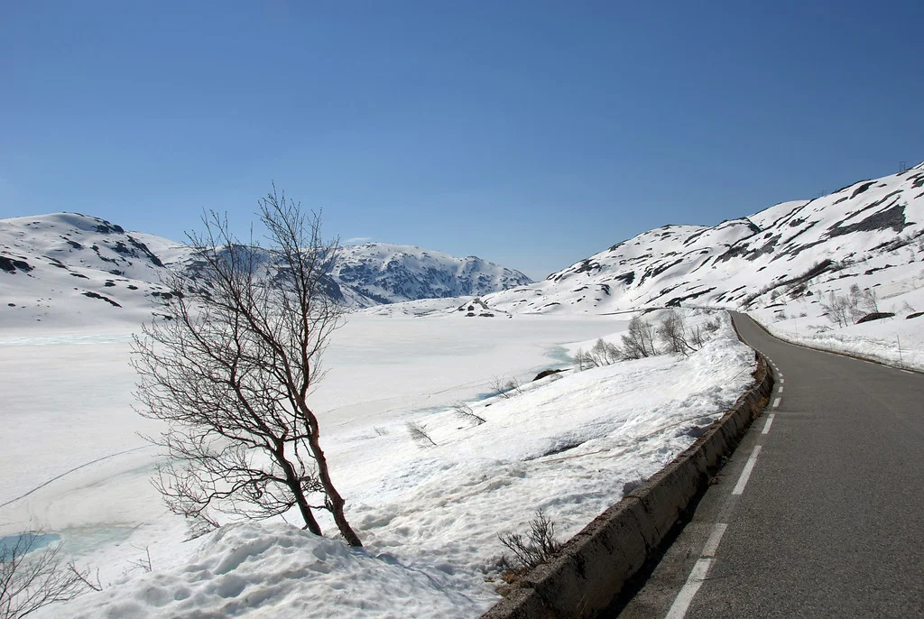 Gaularfjellet, May 9th. Photo by Bjørn Andresen / Statens Vegvesen.