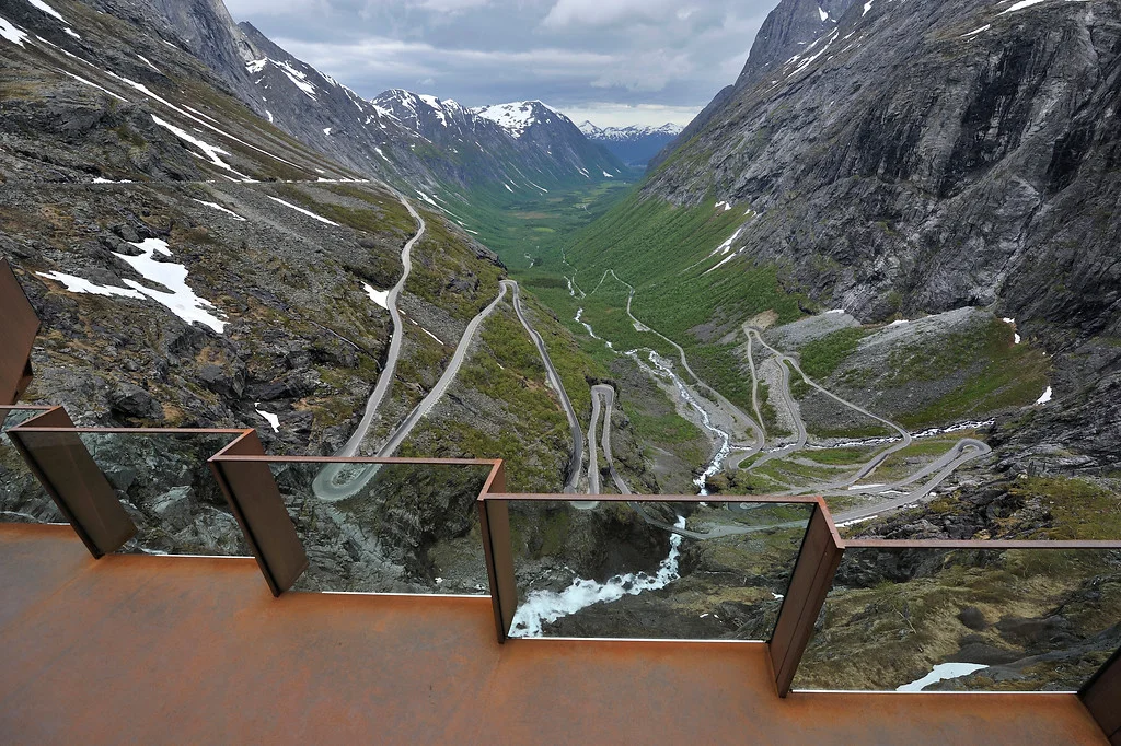 lookout_trollstigen_june15th_14_credit_rogerellingsen.jpg