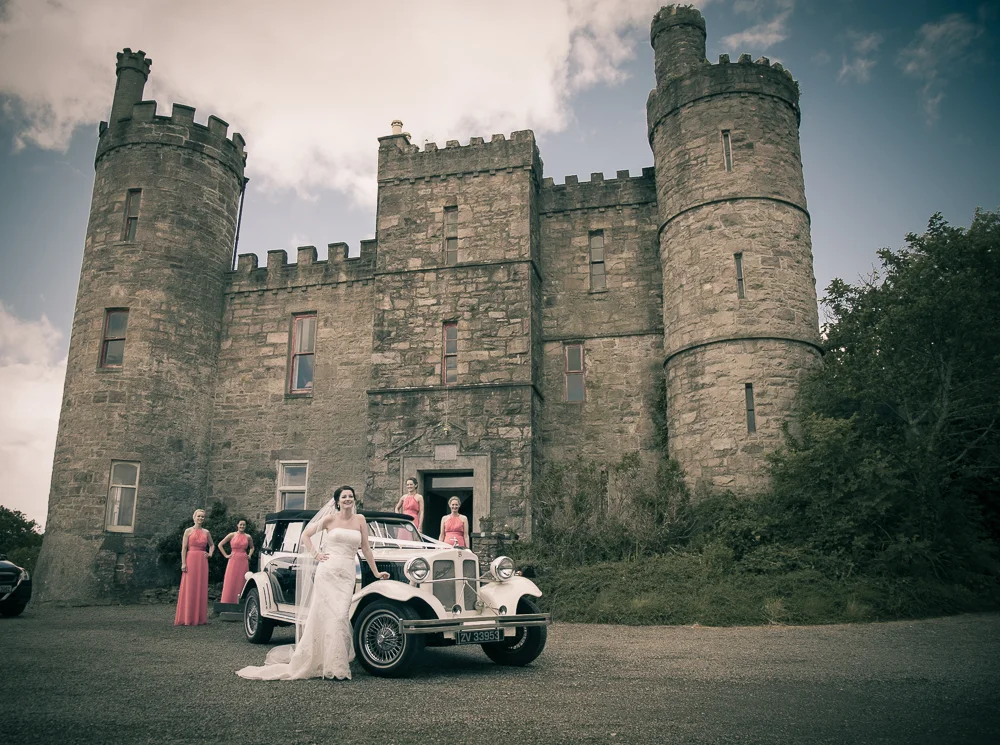 Image-of-bride-with-vintage-car