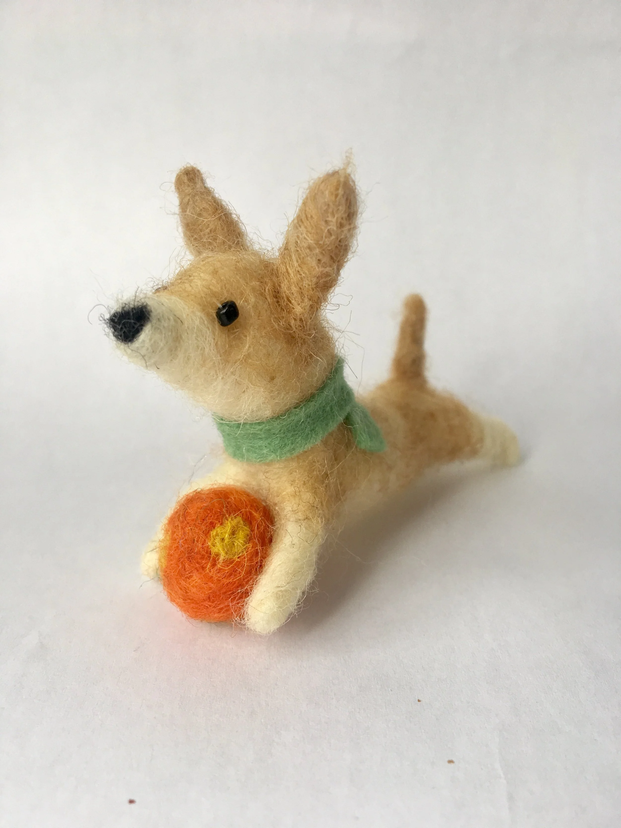 mini needle felted chihuahua 1b.jpg