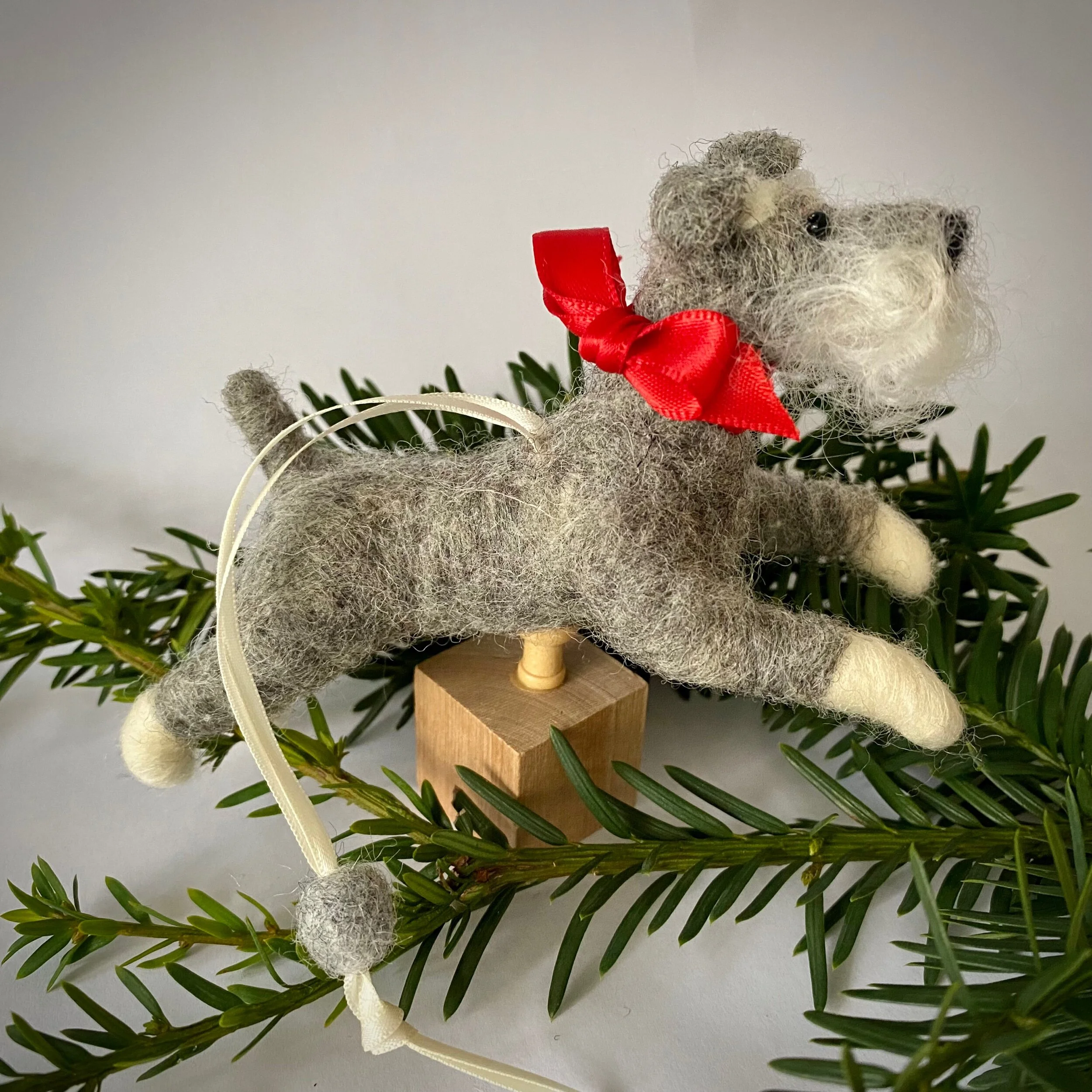 10C2E2F4-8E3B-43B8-961B-B1D8C093B9FC