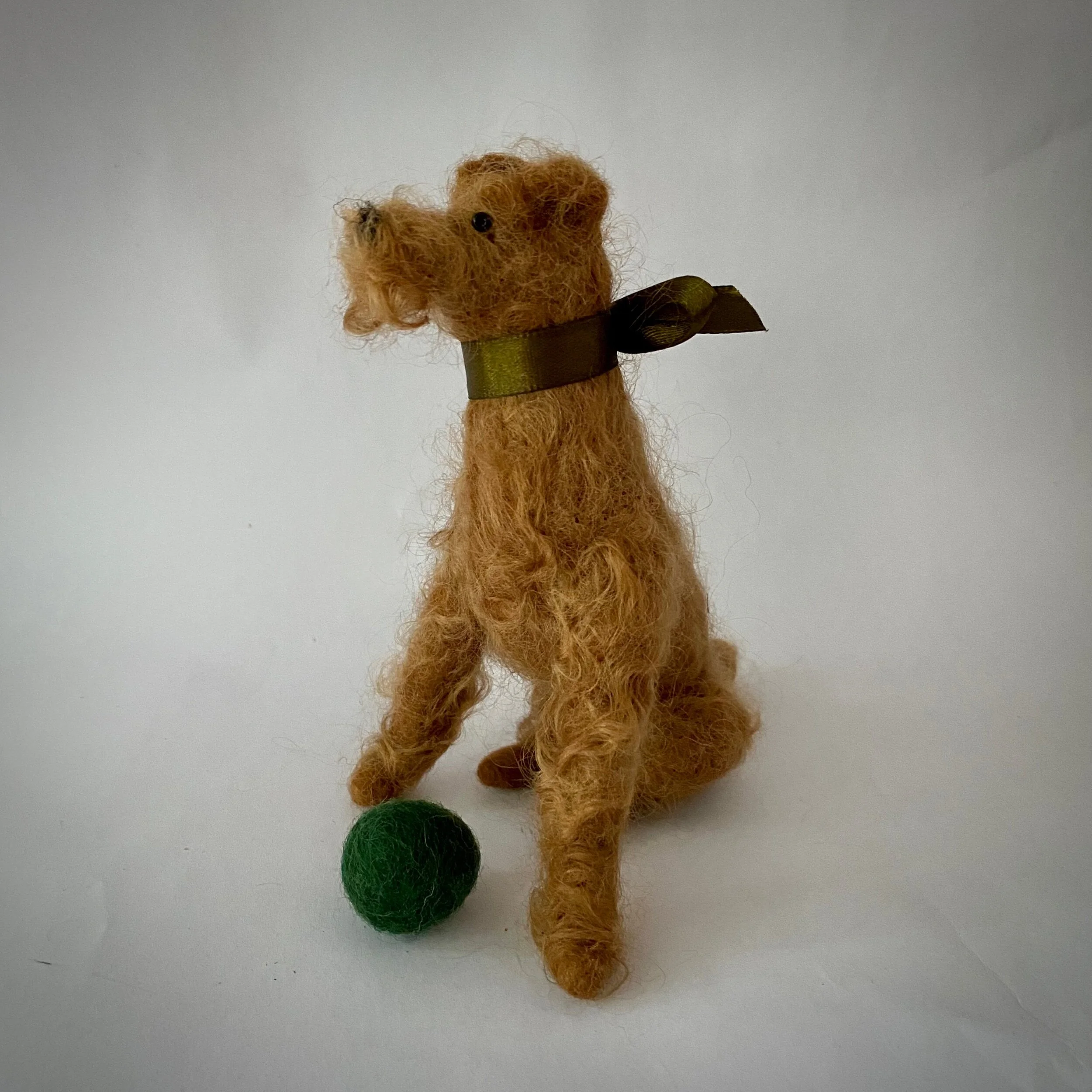 91B44F84-5077-4A7E-931B-FF35001997E2