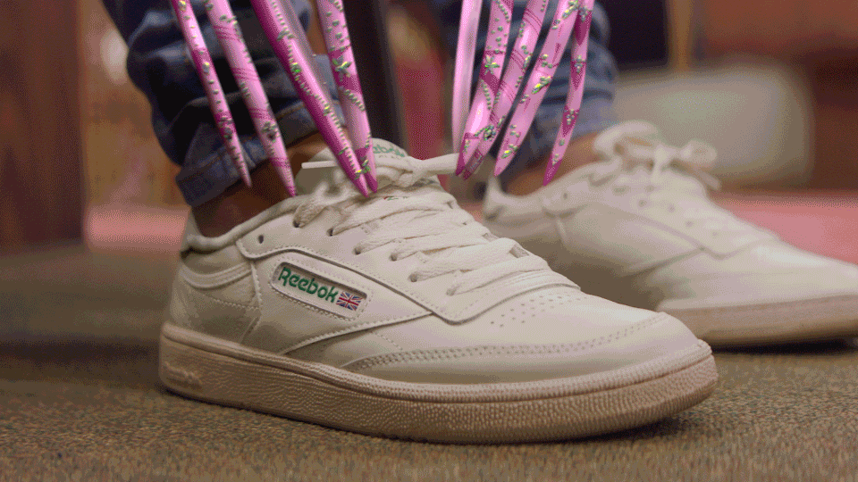 shoelace.gif