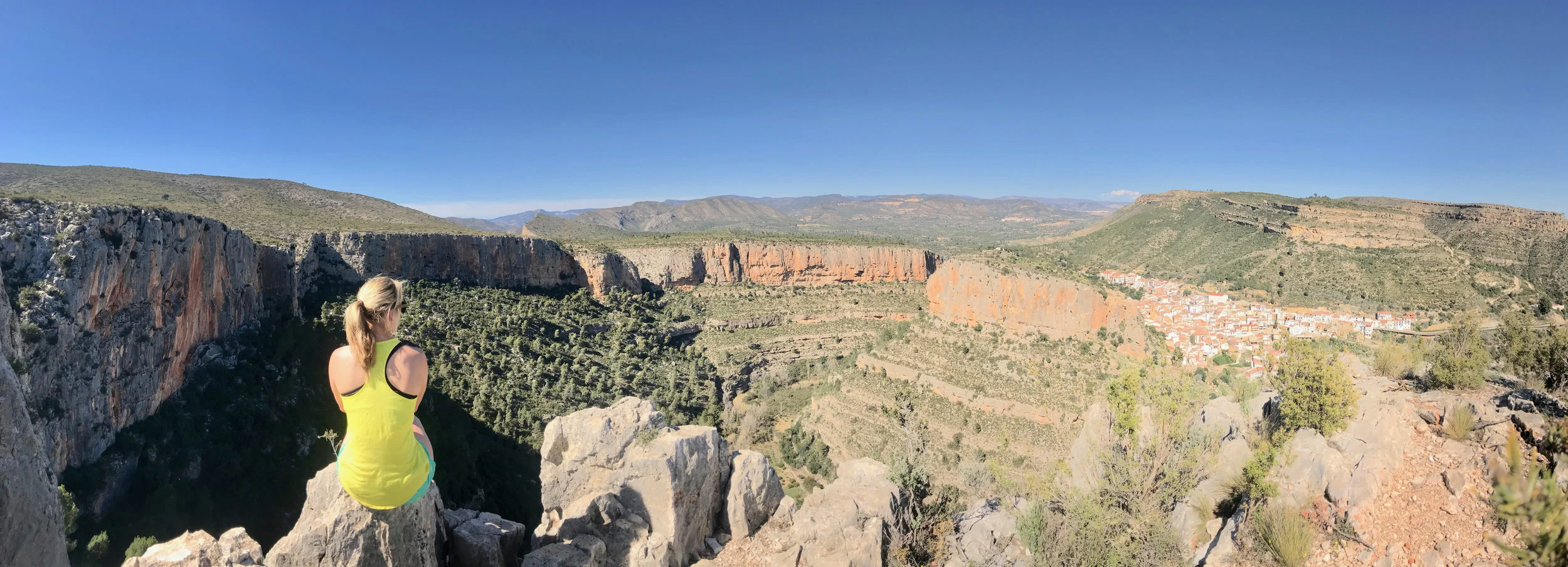 Above Chulilla on one of the lovely hiking trails.