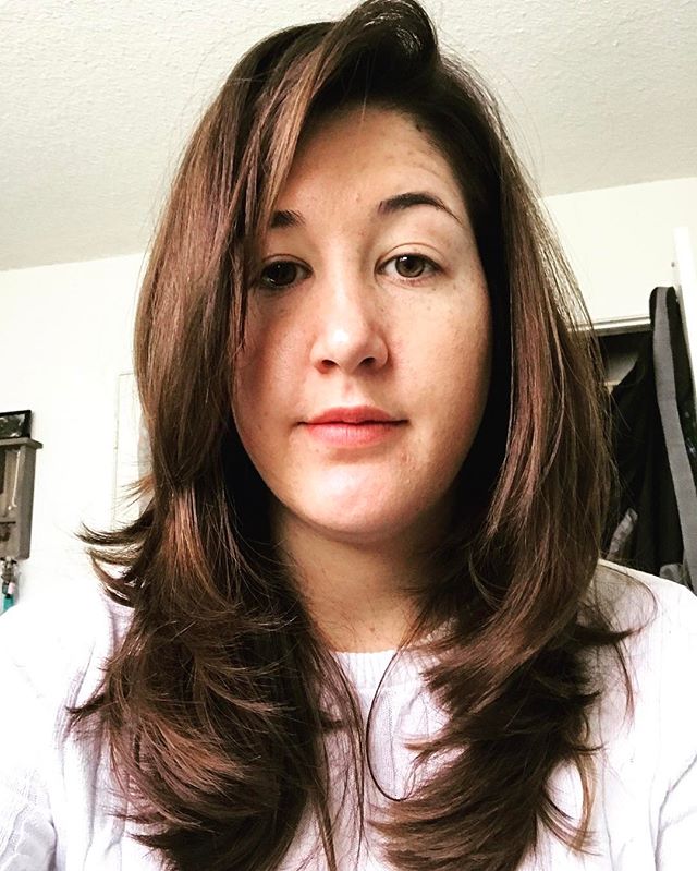 It took me about three years to find a hairdresser in LA who would listen to me when I told her I needed all the layers she could stand to give me. College 'do is back y'all, with a few extra strands of unicorn this go around.