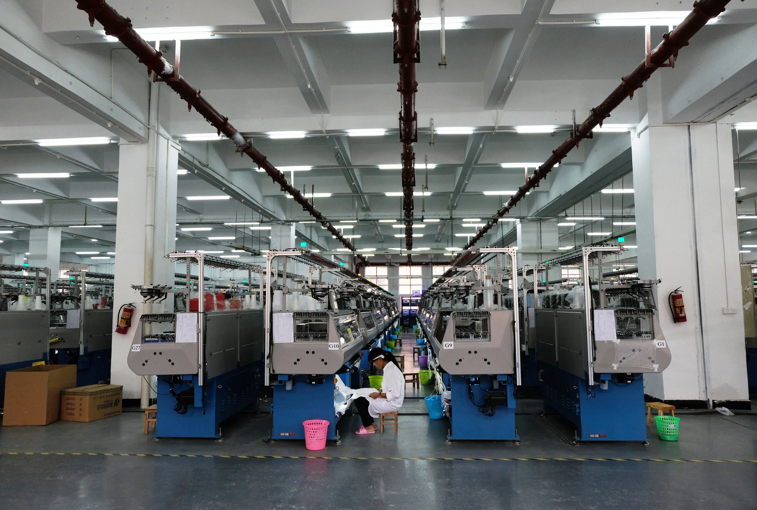 factoryworker_in_row.jpg