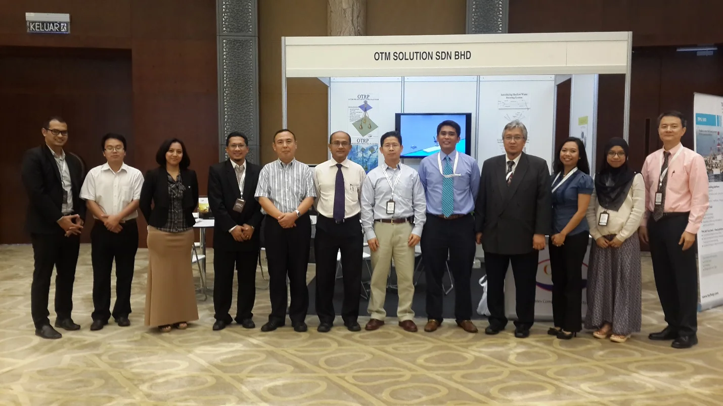OTL Personnel with MMC Oil & Gas CEO Ir. Noorul Khairi Mohd Nor; SANY Group Asst. President Mr. Li Guojie, Dean of MIMET UniKL Prof. Zainorin, and others