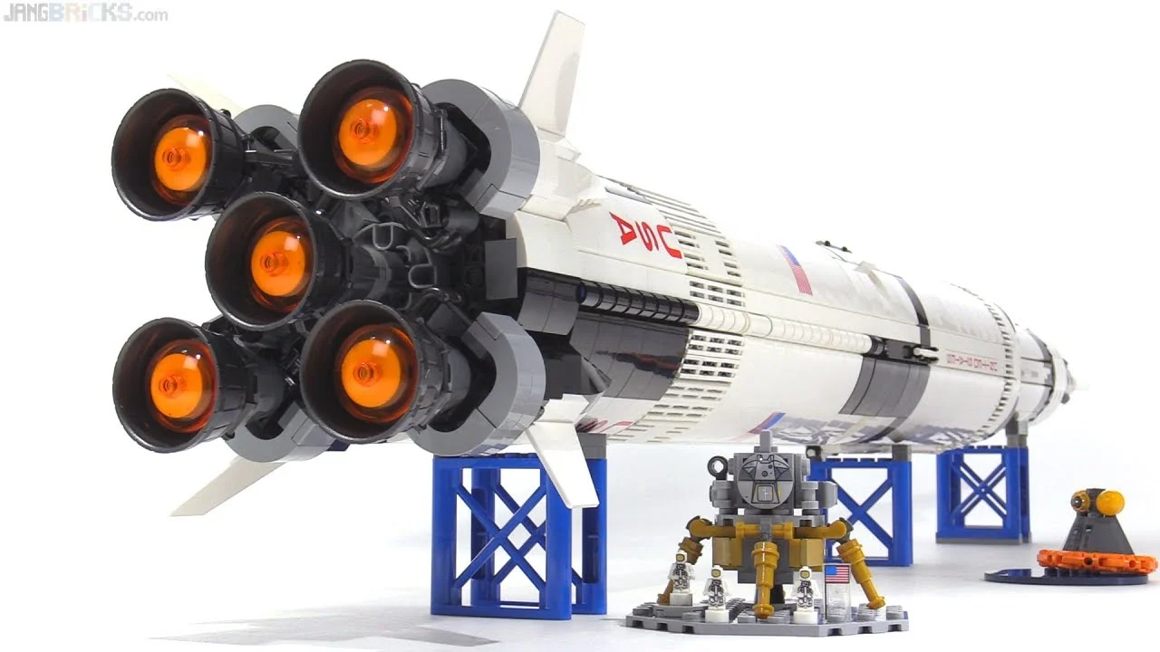 Lego Saturn 5.jpg
