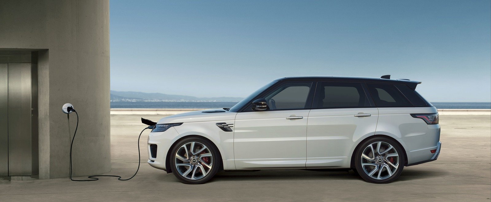 land-rover-range-rov-12_1600x0w.jpg