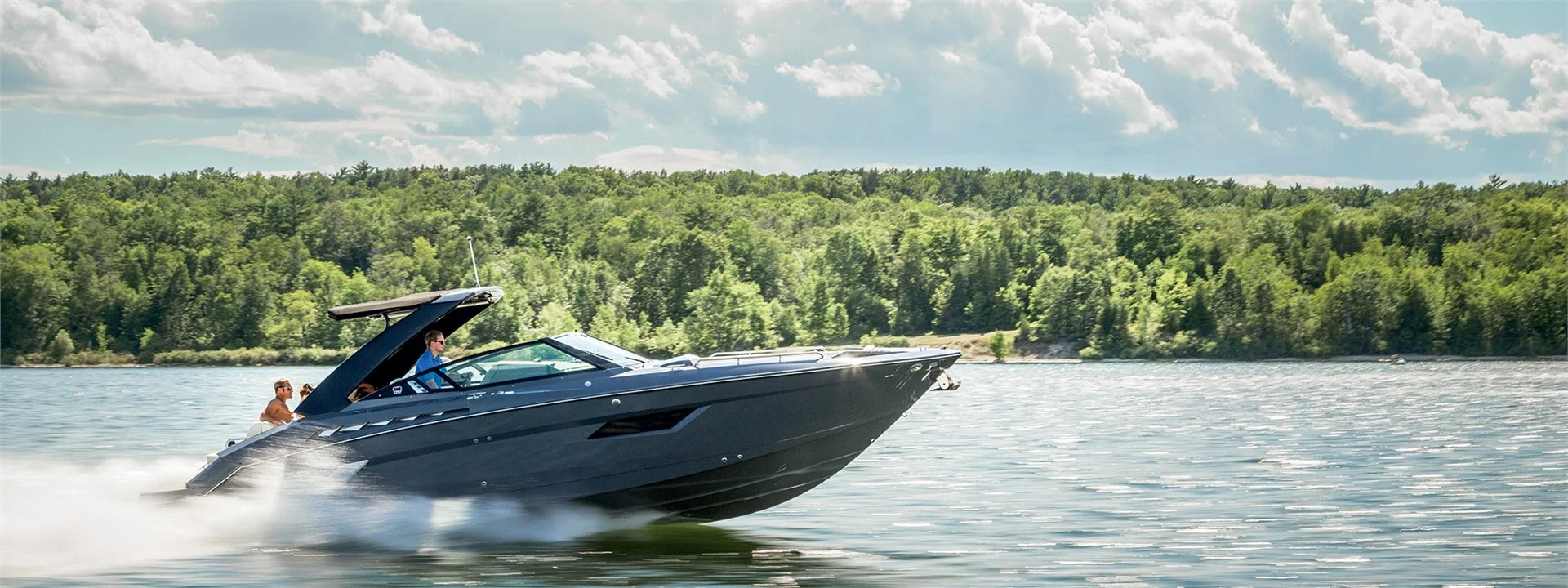 Cruisers Yachts South Beach Edition 2.jpg