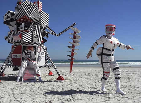 Darwin's Nightmare: Pa't Too , film and performance, 2013