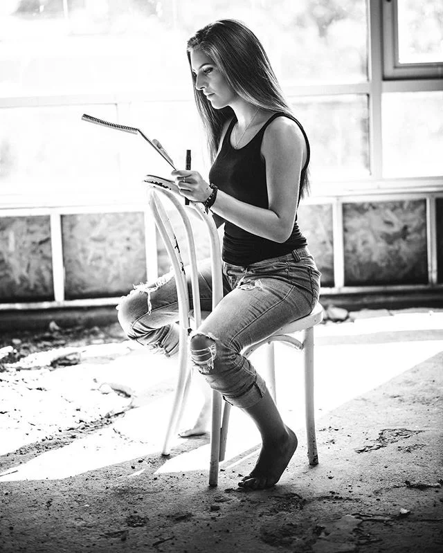 We won't be distracted by comparison if we are captivated by purpose. #suzannemellottphotography #defineyoursenioryear #dreambig #findyourtribe #bobgoff
