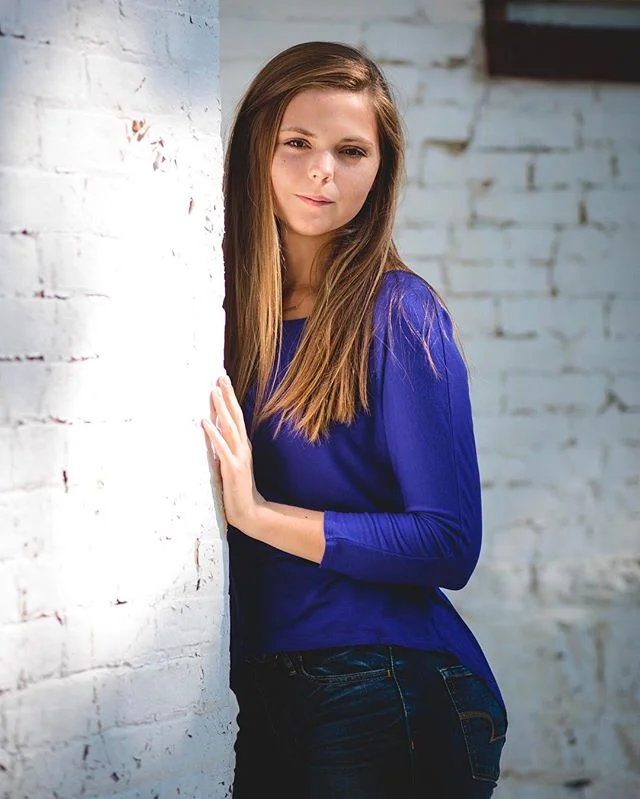 There is nothing prettier in the world than a girl in love with every breath she takes. #suzannemellottphotography #defineyoursenioryear #atticus