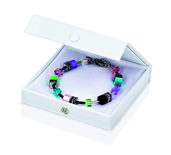 CDLbraceletboxlr.jpg