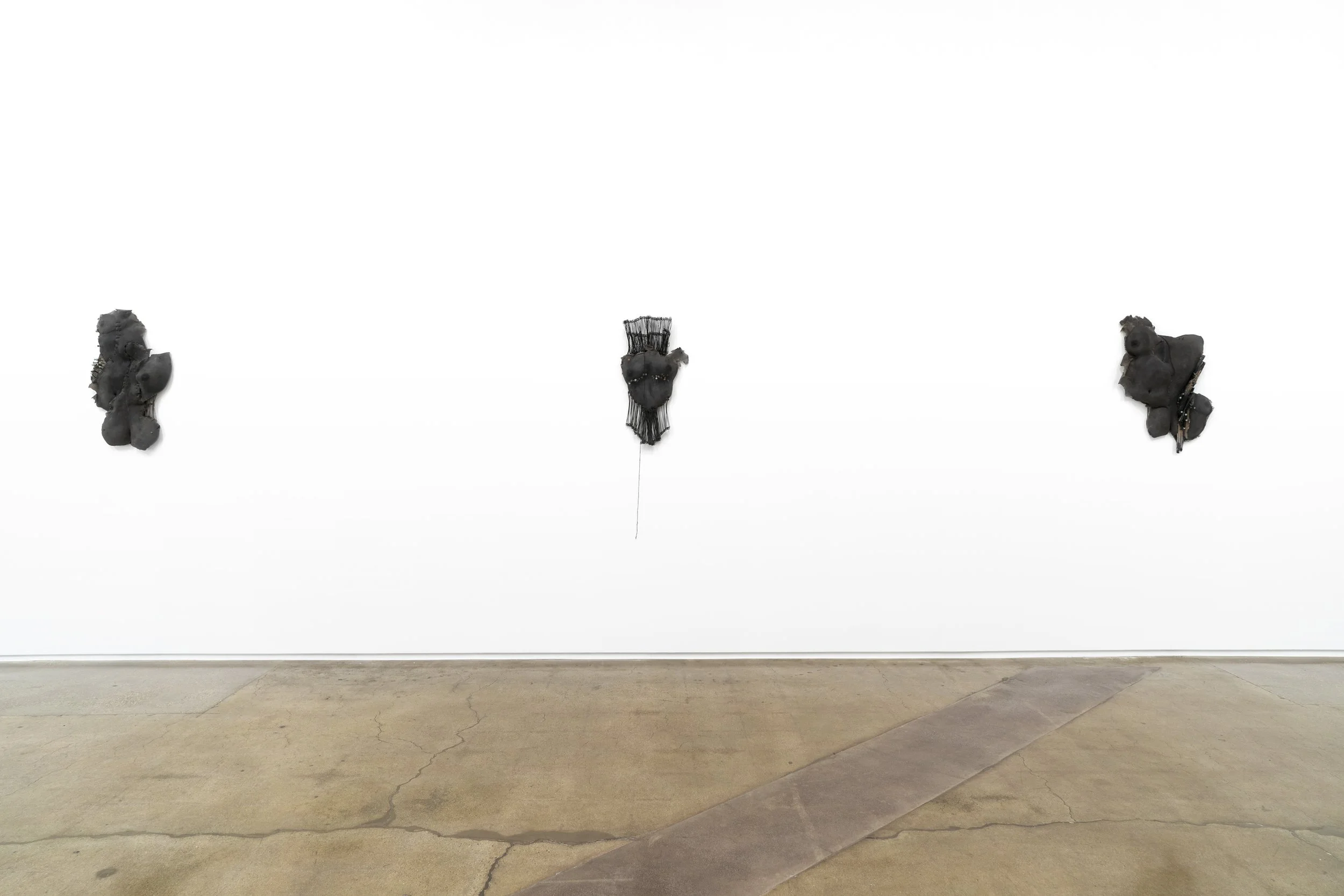 thomas_antithesis_install12.jpg